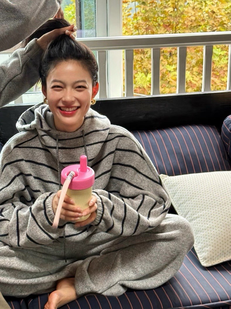 NO:686562,Upper body picture,,19860909上身图,,,Women's clothing