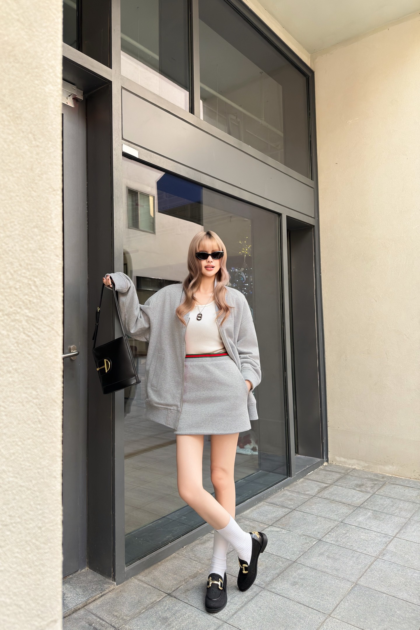 NO:693785,A set of jackets, skirts, skirts, jackets & coats,19860909外套 半裙一套都有,,skirts,jackets & coats,,Women's clothing