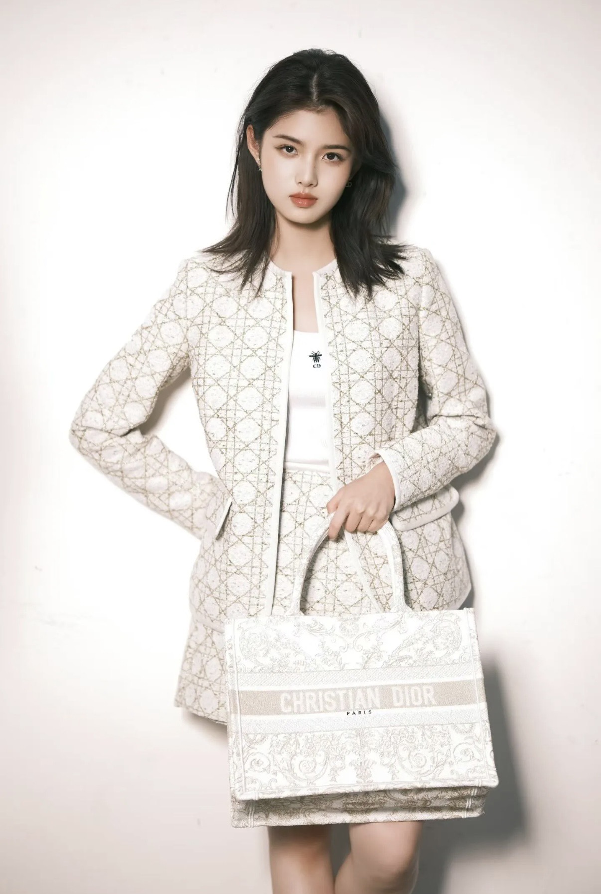 NO:696342,Jackets and skirts of the same style as Amy, amiri, skirts, jackets & coats,19860909外套半裙艾米同款,,amiri,skirts,jackets & coats,,Women's clothing