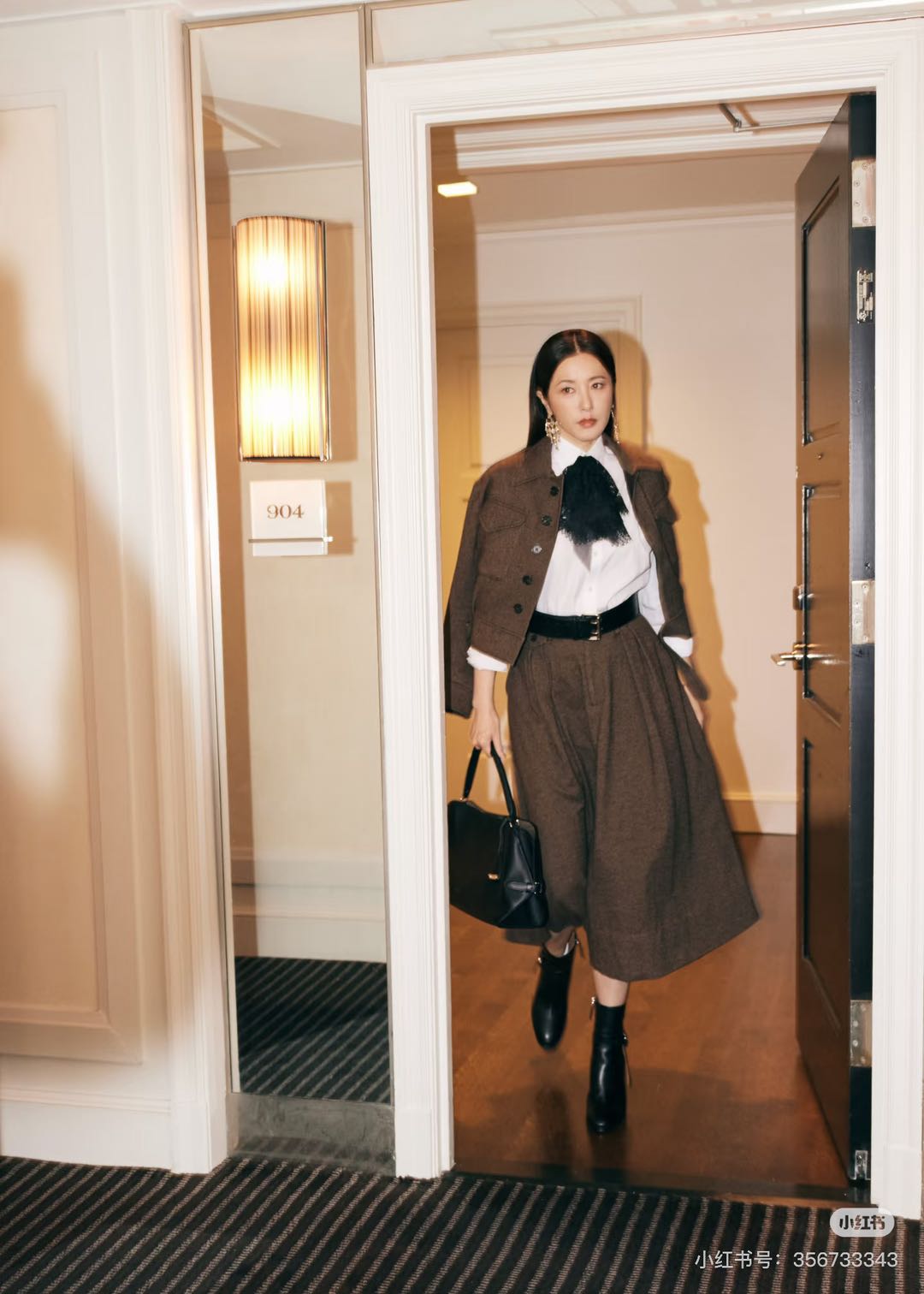 NO:709412,Jackets, skirts, skirts, jackets & coats,19860909外套 半裙曾黎,,skirts,jackets & coats,,Women's clothing