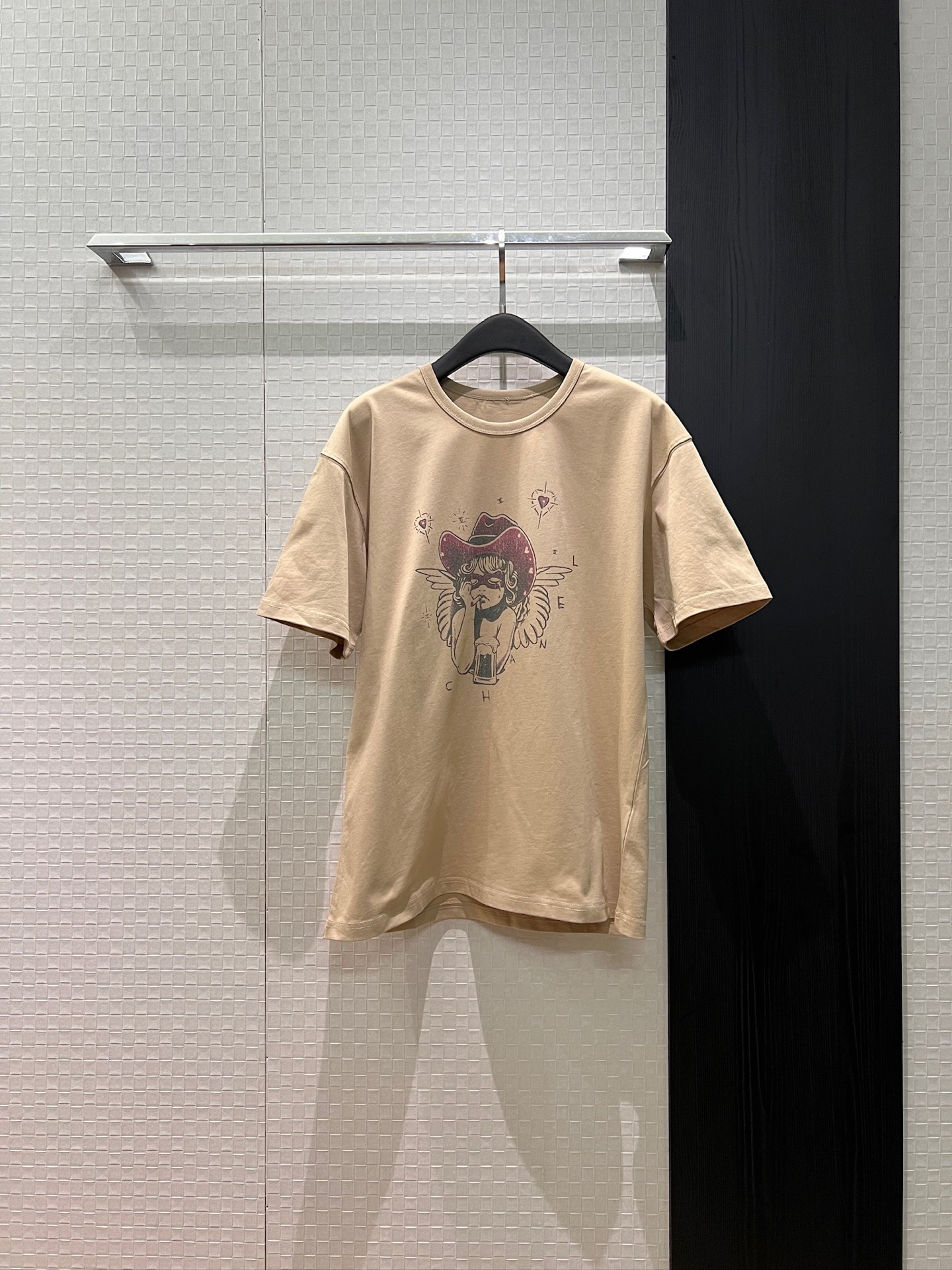 NO:713267,New second-hand double C mask little angel T-shirt retro old print loose casual SML, tees, t-shirt,19860909新款中古双C面具小天使T恤复古做旧印花 宽松休闲 SML,,tees，t-shirt,,Women's clothing
