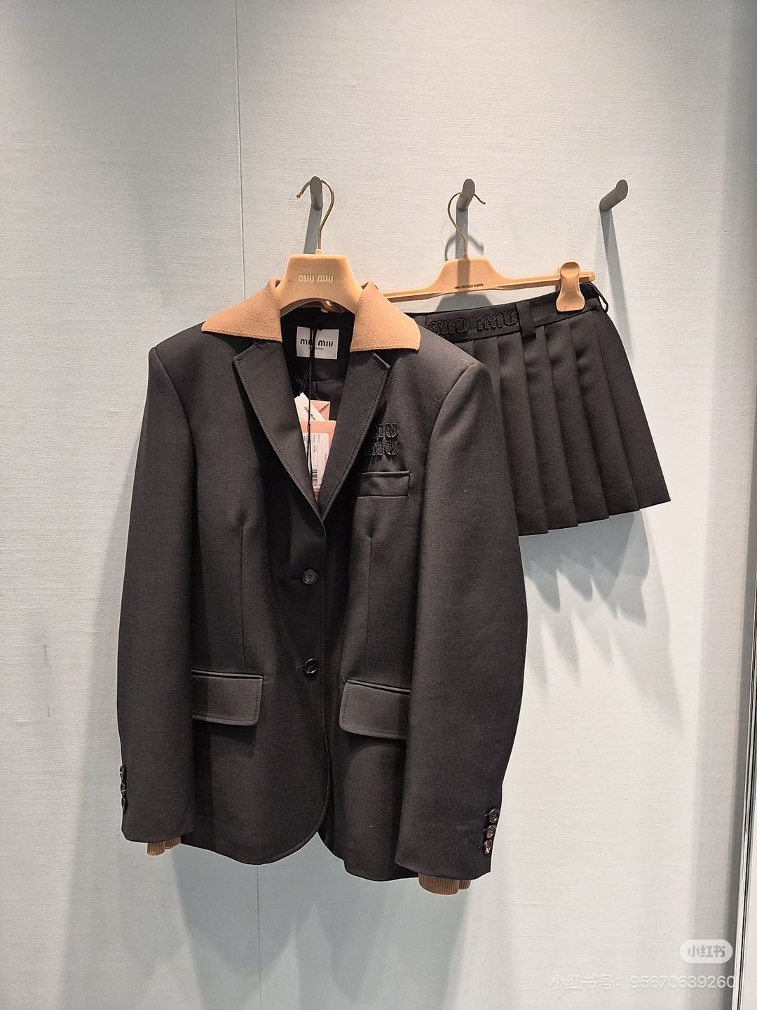 NO:752602,Jackets, skirts official website pictures,,skirts,jackets & coats,19860909外套 半裙官网图,,skirts,jackets & coats,,Women's clothing