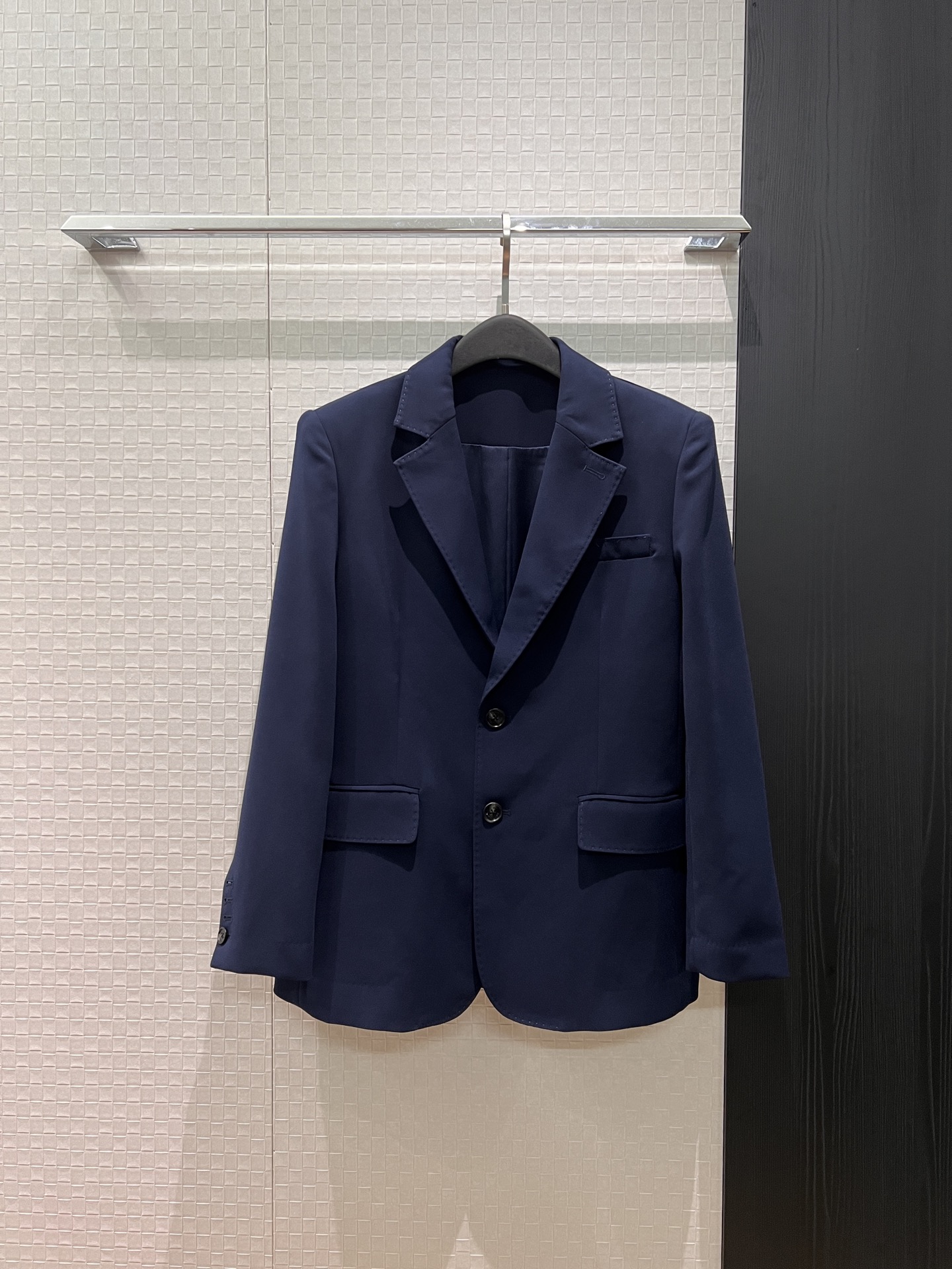 NO:753098,The new RL dark blue series, hand-rolled beaded edge suit jacket, minimalist and casual, a must-have for old money style, smart commuting SML,, jackets & coats, business suit,19860909新款RL深蓝系列款 手摇珠边西装外套极简休闲 老钱风必备 干练通勤SML,,jackets & coats,business suit,,Women's clothing