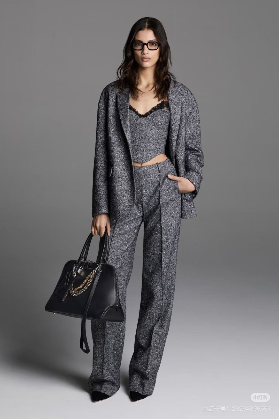 NO:758452,upper body,,19860909上身,,,Women's clothing