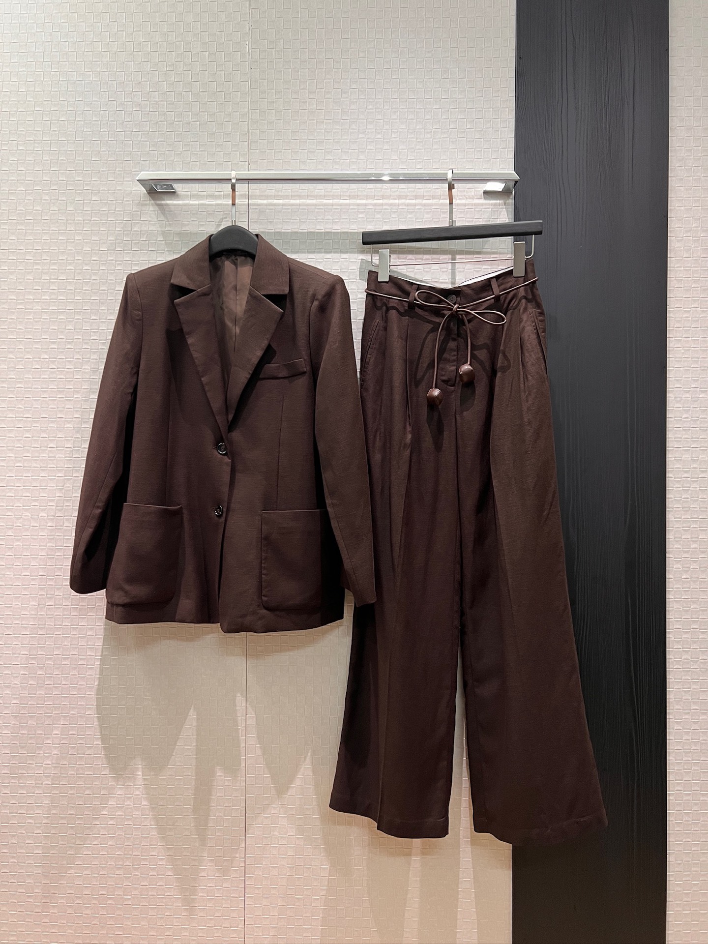 NO:797024,New nautical series of suit trousers. Dark linen blazer with leather cord decoration. Linen wide-leg trousers. Loose and casual. Must-have old money style S-XL,,jackets & coats,business suit,19860909西装长裤新款航海系列 深巧亚麻西装外套皮绳装饰亚麻阔腿裤 宽松休闲 老钱风必备S-XL,,jackets & coats,business suit,,Women's clothing