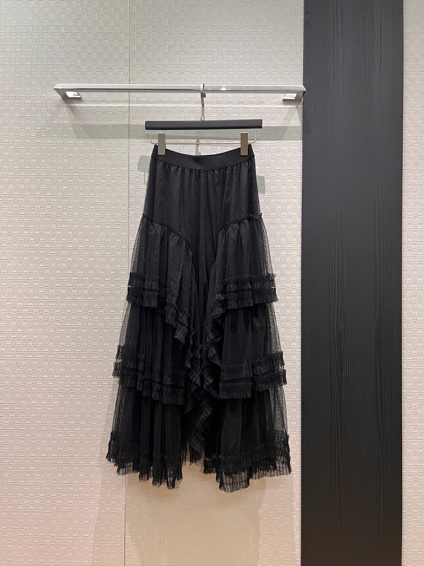 NO:796992,New elastic waist, multi-layered irregular splicing, flocked polka-dot mesh cake skirt, sweet and cute, elegant and age-reducing temperament for a delicate little princess, must-have for banquets, black apricot SML,,skirts,19860909新款松紧腰多层不规则拼接 植绒波点网纱蛋糕裙半裙甜美可爱 气质减龄精致小公主 宴会必备 黑色杏色 SML,,skirts,,Women's clothing