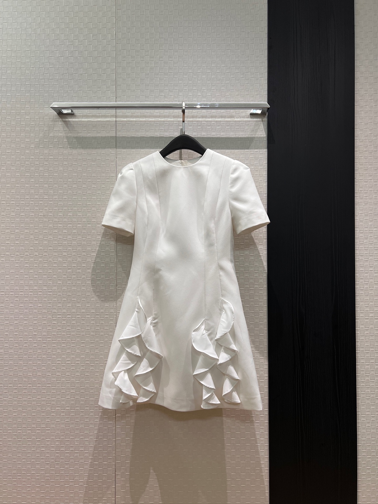 NO:798352,New ruffle lace splicing round neck short-sleeved dress with puff short sleeves, three-dimensional tailoring, slim fit, sweet and elegant temperament, reducing age, S-XL,,skirts,T-shirt,19860909新款荷叶花边拼接圆领短袖连衣裙泡泡短袖 立体剪裁 修身显瘦 气质甜美优雅减龄 S-XL,,skirts,T-shirt,,Women's clothing