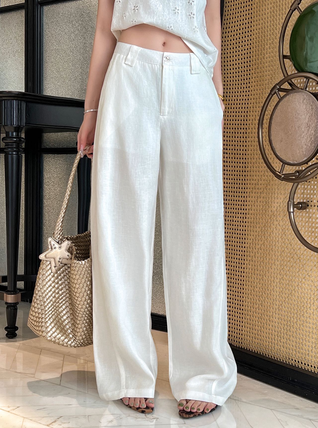 NO:832614,White,,19860909白色,,,Women's clothing