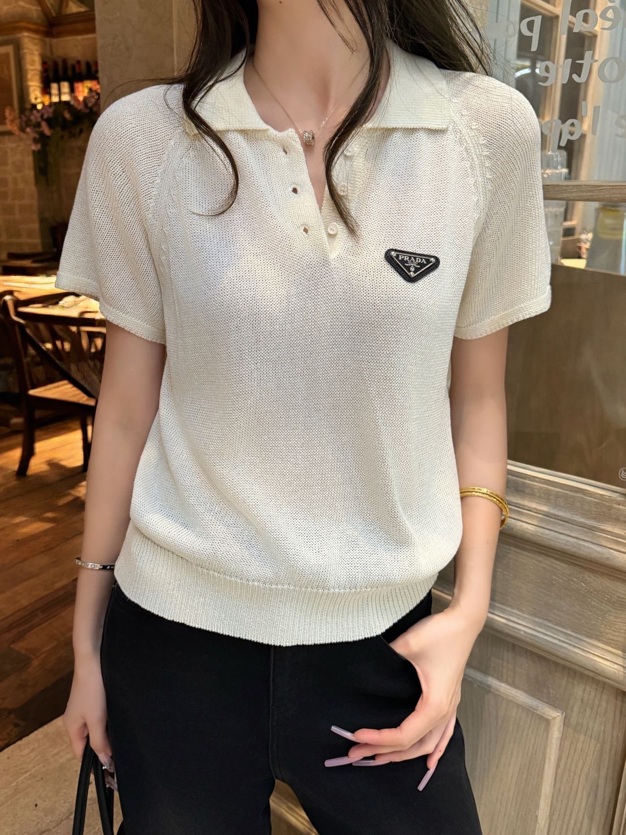 NO:837381,White upper body,19860909白色上身,,,Women's clothing