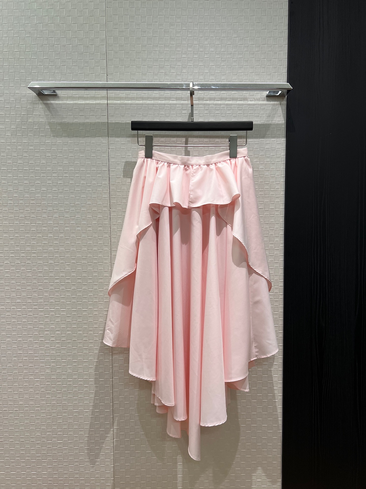 NO:837432,New style ruffled patchwork irregular skirt. Pink and tender oversized material. Pockets on both sides. A must-have for a stylish holiday. Cute and age-reducing S-XL,,skirts,19860909新款荷花边拼接不规则半裙 粉粉嫩嫩哒超大用料 两侧有口袋 气质度假必备 可爱减龄S-XL,,skirts,,Women's clothing