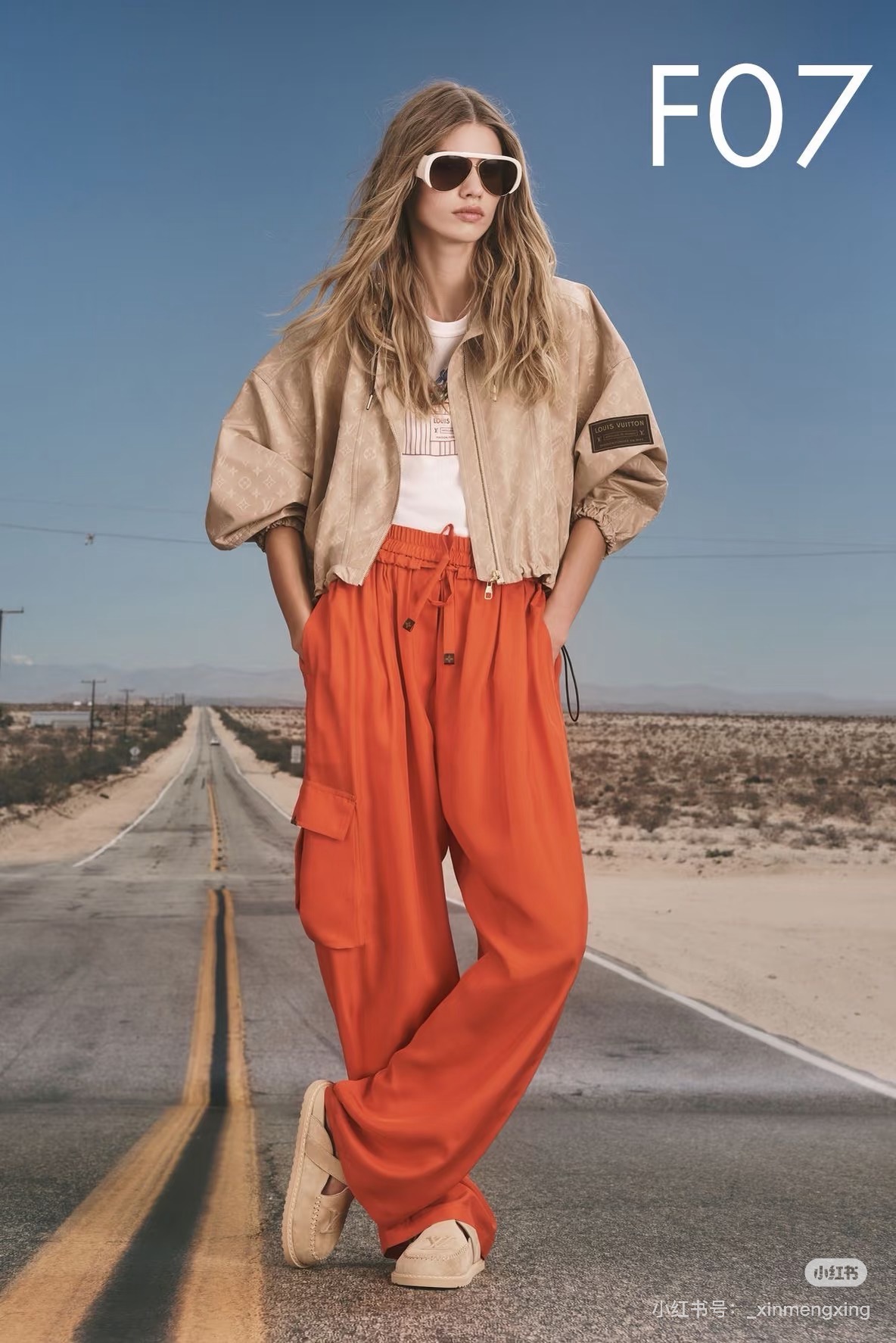 NO:838735,Upper body orange,19860909上身橘红,,,Women's clothing