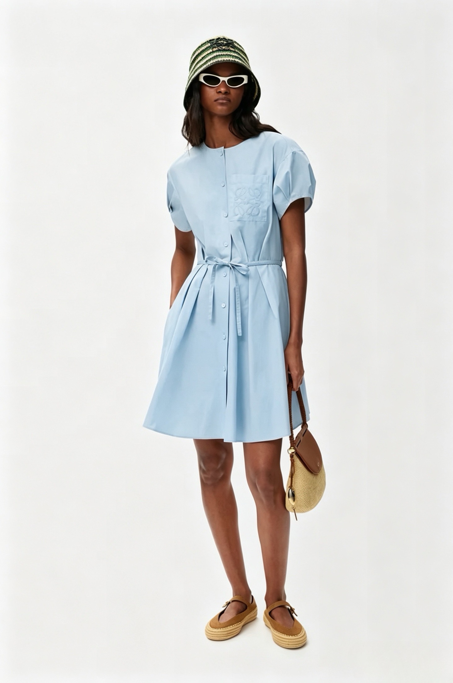 NO:840538,blue upper body,19860909蓝色上身,,,Women's clothing