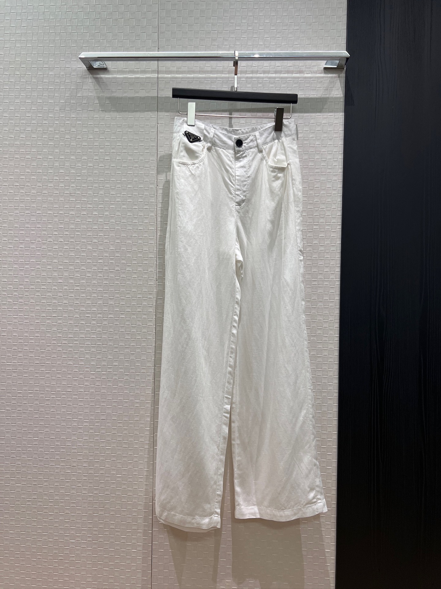 NO:842820,New triangle badge minimalist linen wide-leg trousers, old money style, fashionable, casual, lazy and versatile, white black SML,,19860909新款三角徽章极简亚麻阔腿西裤老钱风 时尚休闲慵懒百搭 白色黑色 SML,,,Women's clothing
