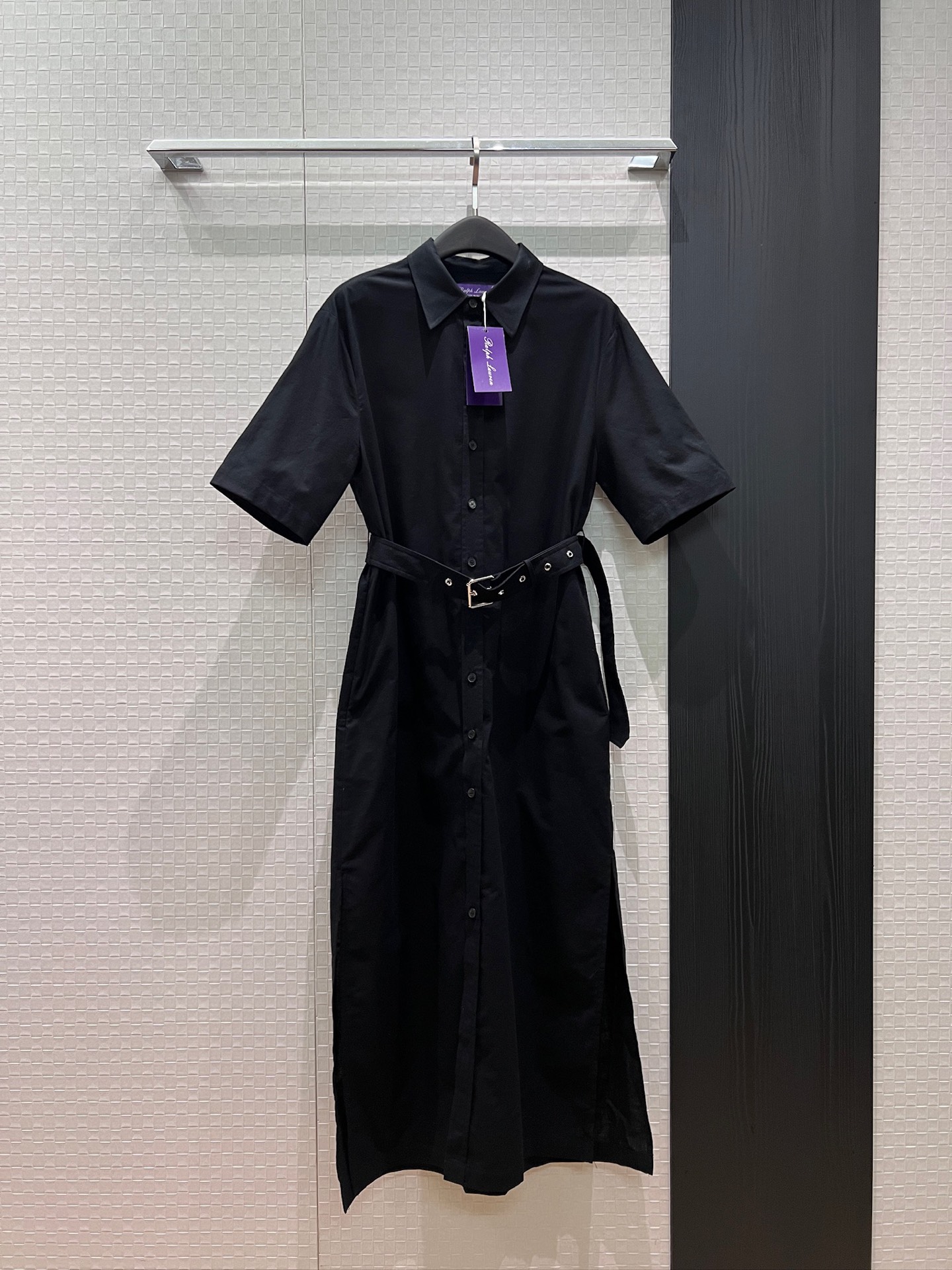 NO:844334,New style belted lapel short-sleeved dress. The long skirt is minimalist and casual. There are pockets on both sides. High slit. Fashionable and lazy on holiday. Reducing age. Black and white SML, skirts, T-shirt,19860909新款系腰带翻领短袖连衣裙 长裙极简休闲 两侧有口袋 高开叉 气质时尚度假慵懒 减龄 黑色白色 SML,,skirts,T-shirt,,Women's clothing