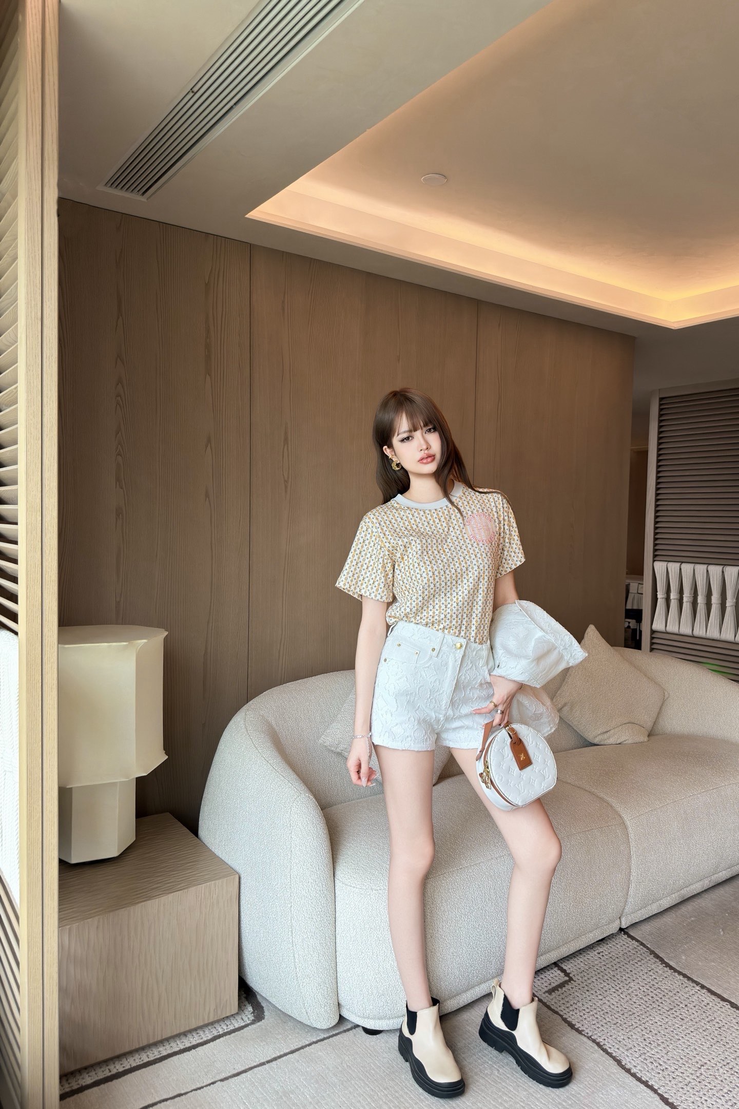 NO:845894,Upper body picture,,19860909上身图,,,Women's clothing