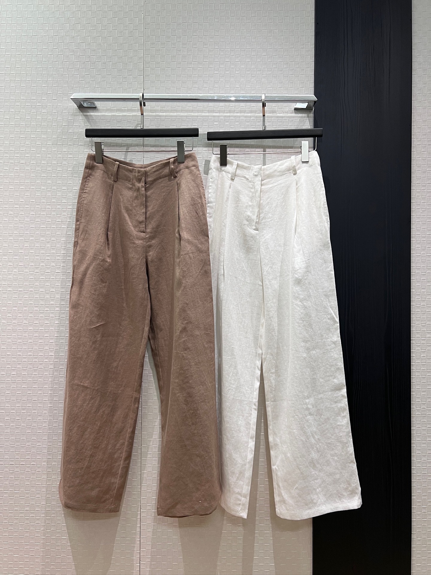 NO:856277,New minimalist wide-leg linen trousers, old money style, fashionable and casual. Pair with the same vest jacket for a lazy and versatile look. White khaki SML,,jackets & coats,19860909新款极简阔腿亚麻西裤老钱风 时尚休闲 搭同款马甲外套慵懒百搭 白色卡其 SML,,jackets & coats,,Women's clothing