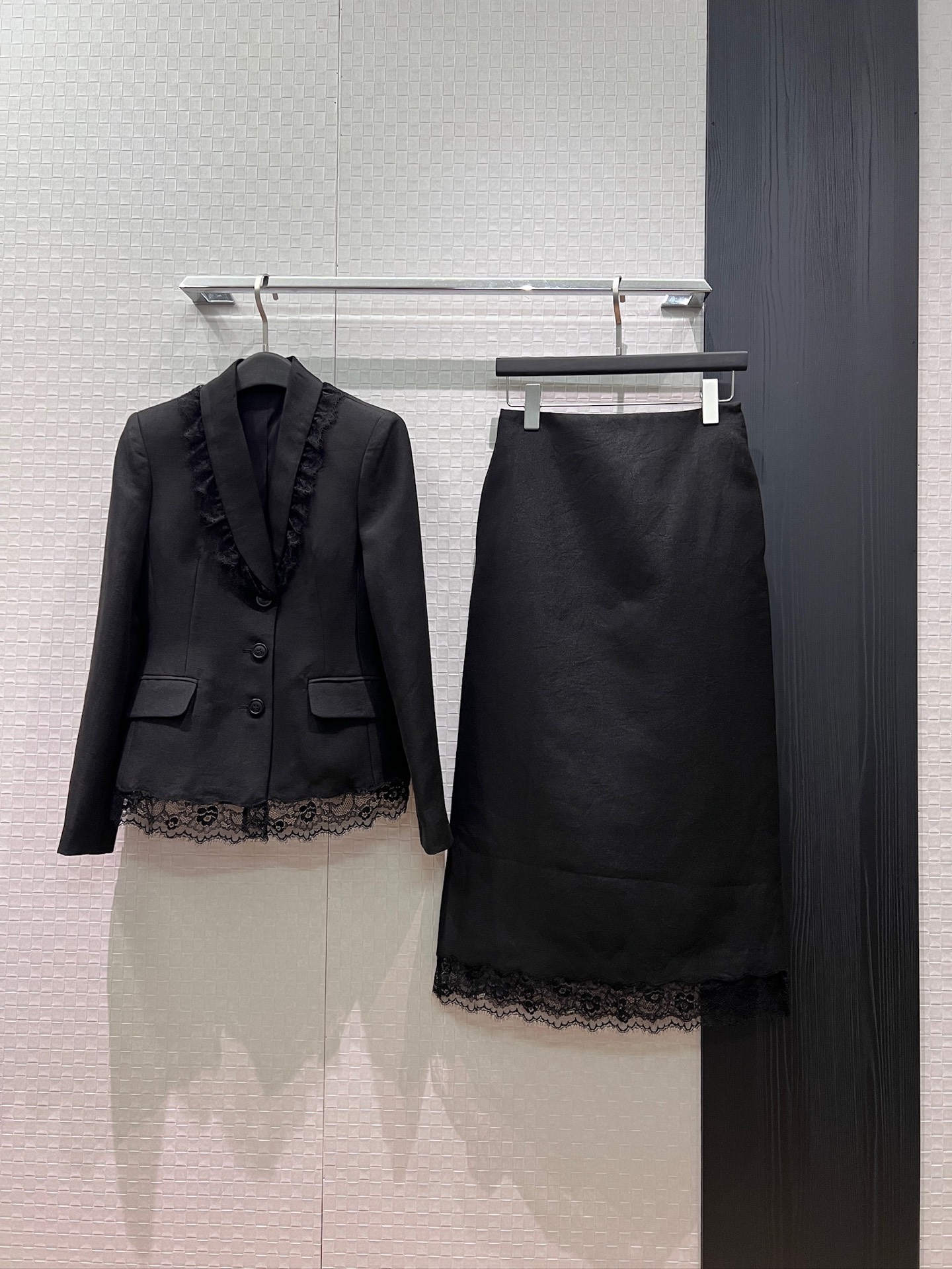 NO:861160,Jacket p skirt New heavy-duty French splicing lace waist blazer lace hip-covering long skirt Pockets on both sides Ladylike temperament Ladies must-have S-XL, skirts, jackets & coats, business suit,19860909外套 p半裙 新款重工法式拼接蕾丝边收腰西装外套蕾丝边包臀长半裙 两侧有口袋 名媛气质 淑女必备S-XL,,skirts,jackets & coats,business suit,,Women's clothing