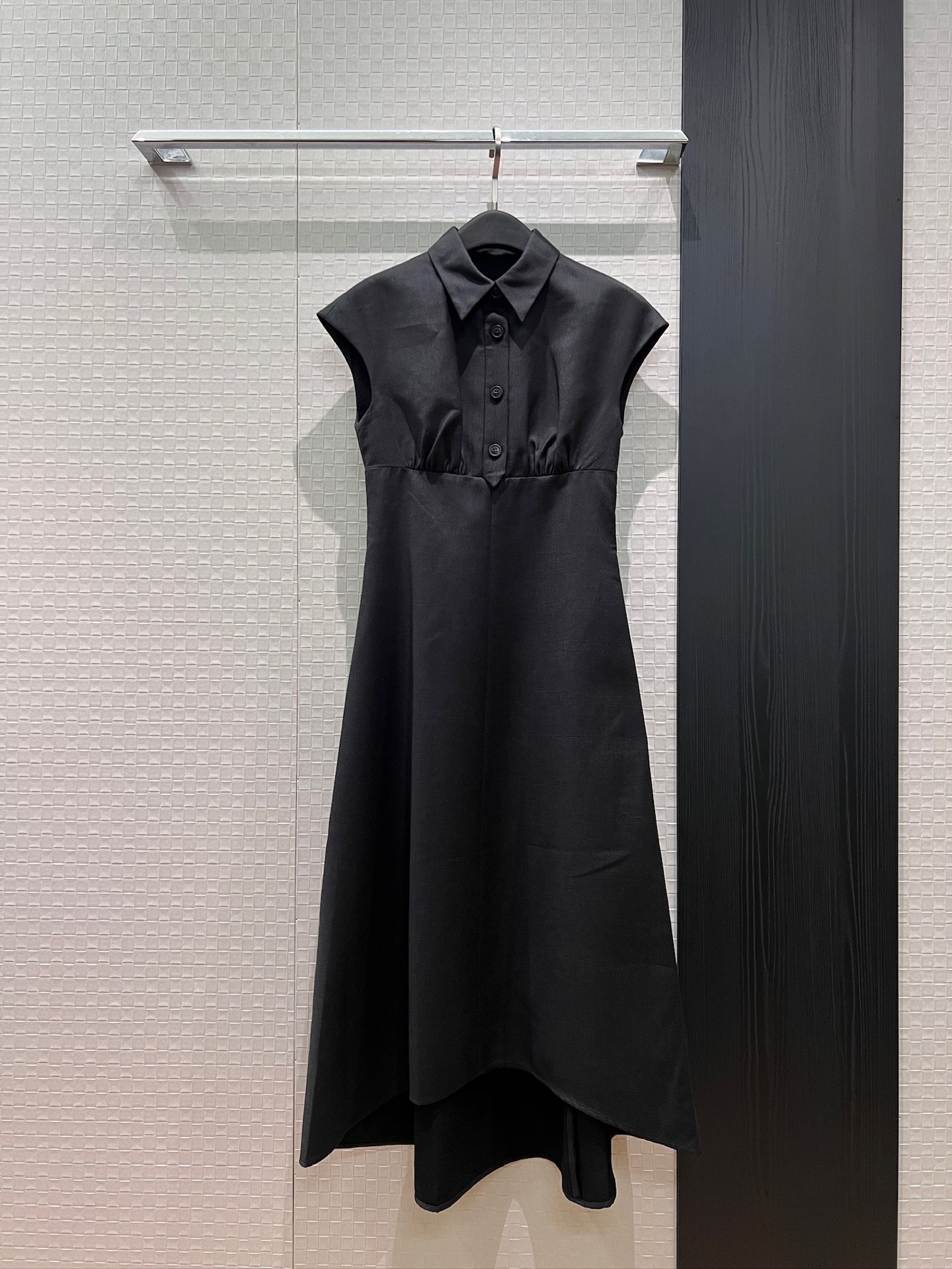 NO:861185,New style lapel, dropped shoulder sleeves and waist-cinching dress, fishtail long skirt with three-dimensional tailoring, waist slimming and slimming, pockets on both sides, skirt short in front and long in back, elegant and ladylike style S-XL,,skirts,19860909新款翻领落肩袖收腰连衣裙 鱼尾长裙立体剪裁 收腰修身显瘦 两侧有口袋 裙摆前短后长优雅气质 名媛范儿 S-XL,,skirts,,Women's clothing