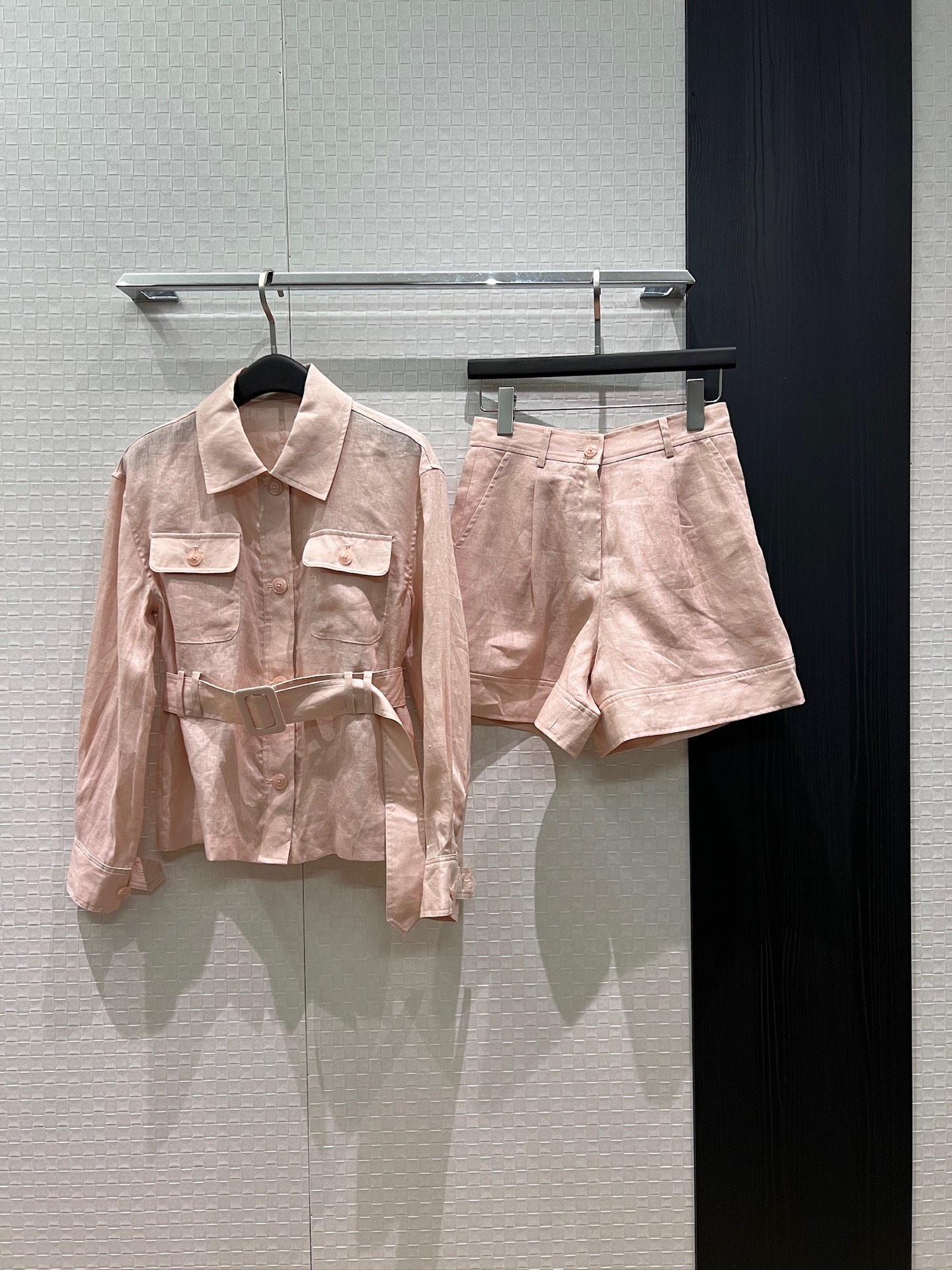 NO:861163,Tops Shorts New LP Lapel Linen Workwear Belt Shirt Linen Suit Shorts Chest Flap Pocket Decoration Old Money Style Must-Have Casual Commuting Temperament Reducing Age Orange Pink White SML,,loro piana,shorts,business suit,19860909上衣 短裤 新款LP翻领亚麻工装系腰带衬衣亚麻西装短裤 胸前翻盖口袋装饰老钱风必备 休闲通勤 气质减龄 橘粉白色 SML,,loro piana,shorts,business suit,,Women's clothing