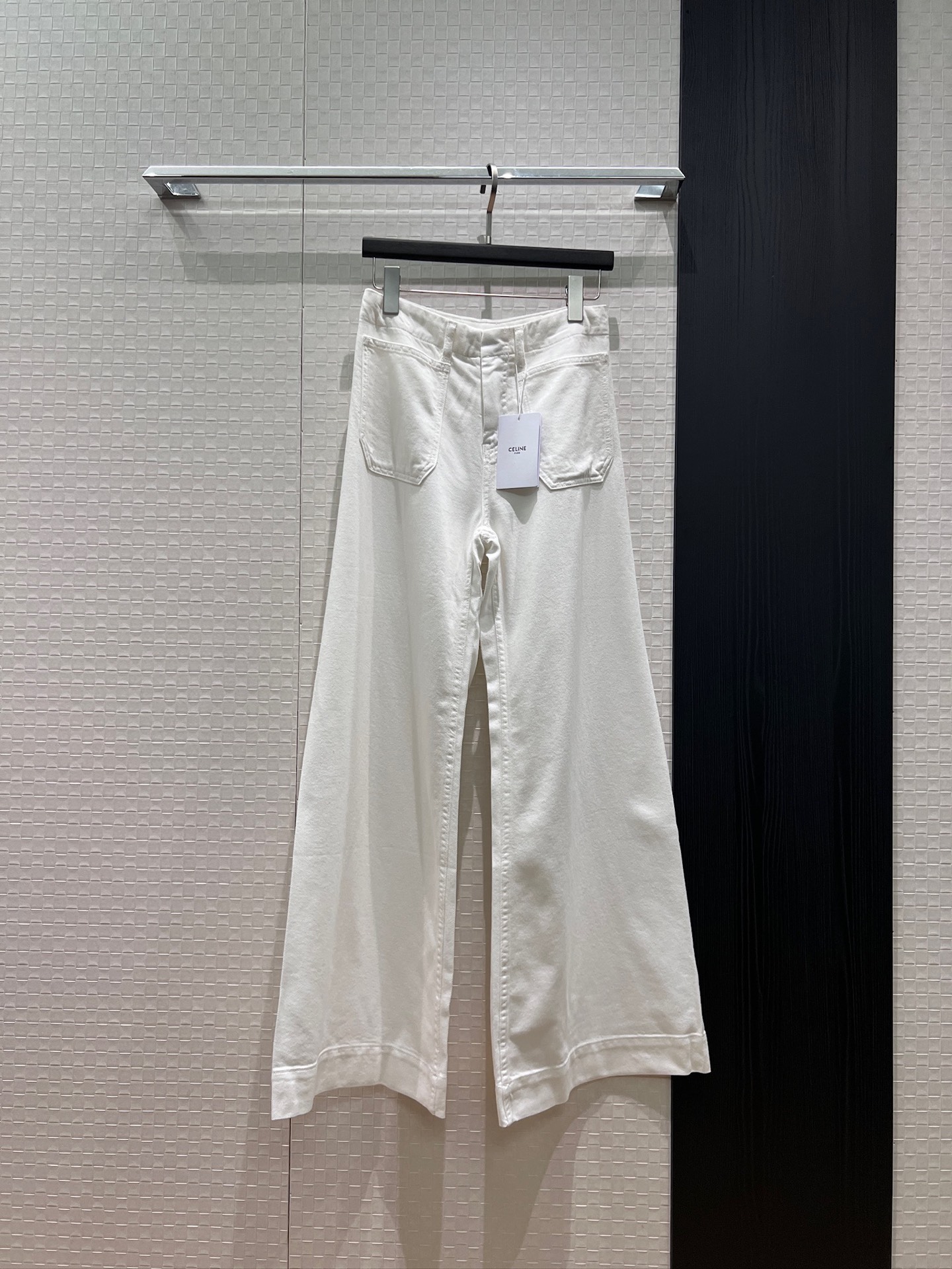 NO:891763,New style minimalist square pocket jeans white wide leg pants embroidered Arc de Triomphe logo white blue 26-29,,jeans,19860909新款冲冲极简方形口袋牛仔裤白色阔腿裤刺绣凯旋门logo标志白色蓝色 26-29,,jeans,,Women's clothing