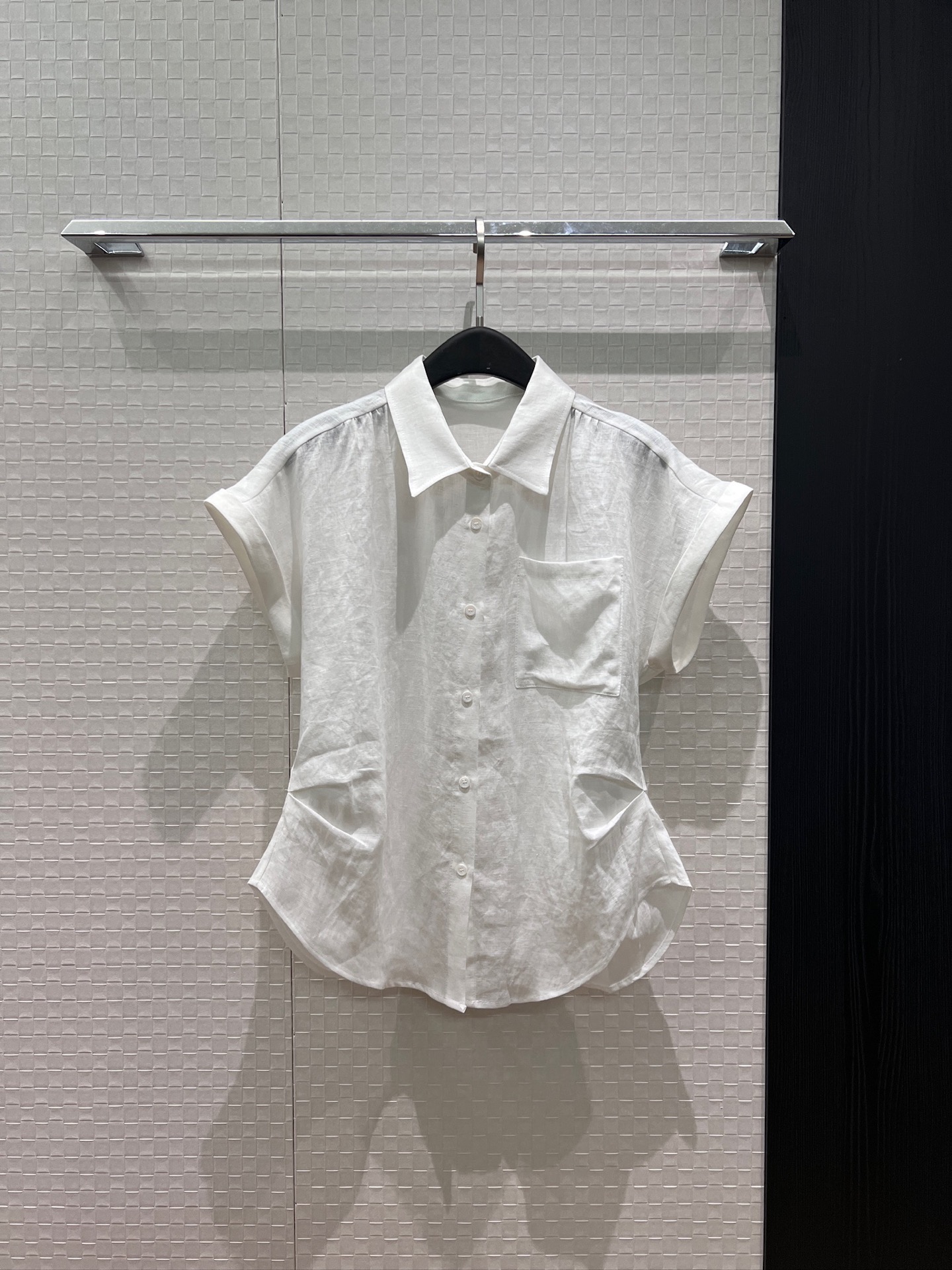 NO:888207,New minimalist design, rolled-edge dropped shoulder sleeves, waist-cinching linen shirt, pleated waist, slim fit, casual and versatile, essential for laziness, blue and white SML,,19860909新款极简设计 卷边落肩袖收腰亚麻衬衣褶皱收腰 修身显瘦休闲百搭 慵懒必备 蓝色白色 SML,,,Women's clothing