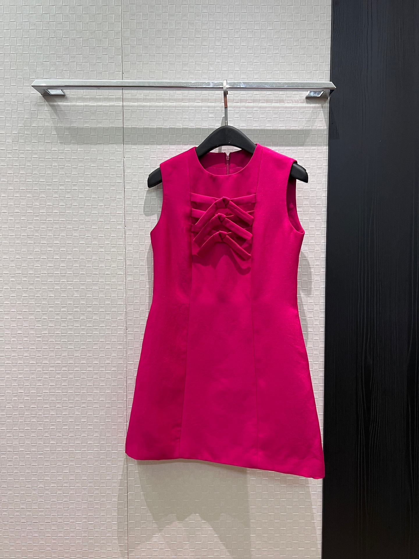 NO:891788,New style sleeveless vest dress with bow decoration on the chest, three-dimensional tailoring, waist slim fit, pockets on both sides, black rose pink S-XL,,skirts,19860909新款胸前蝴蝶结装饰无袖背心连衣裙立体剪裁 收腰修身 两侧有口袋黑色玫粉 S-XL,,skirts,,Women's clothing