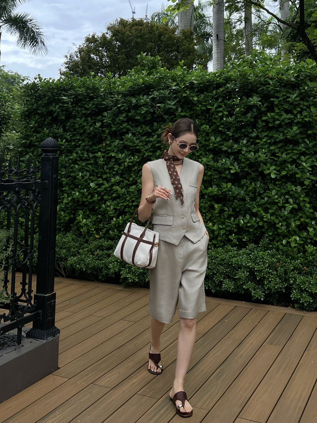 NO:900542,Tops, mid-pants upper body pictures,,19860909上衣 中裤上身图,,,Women's clothing
