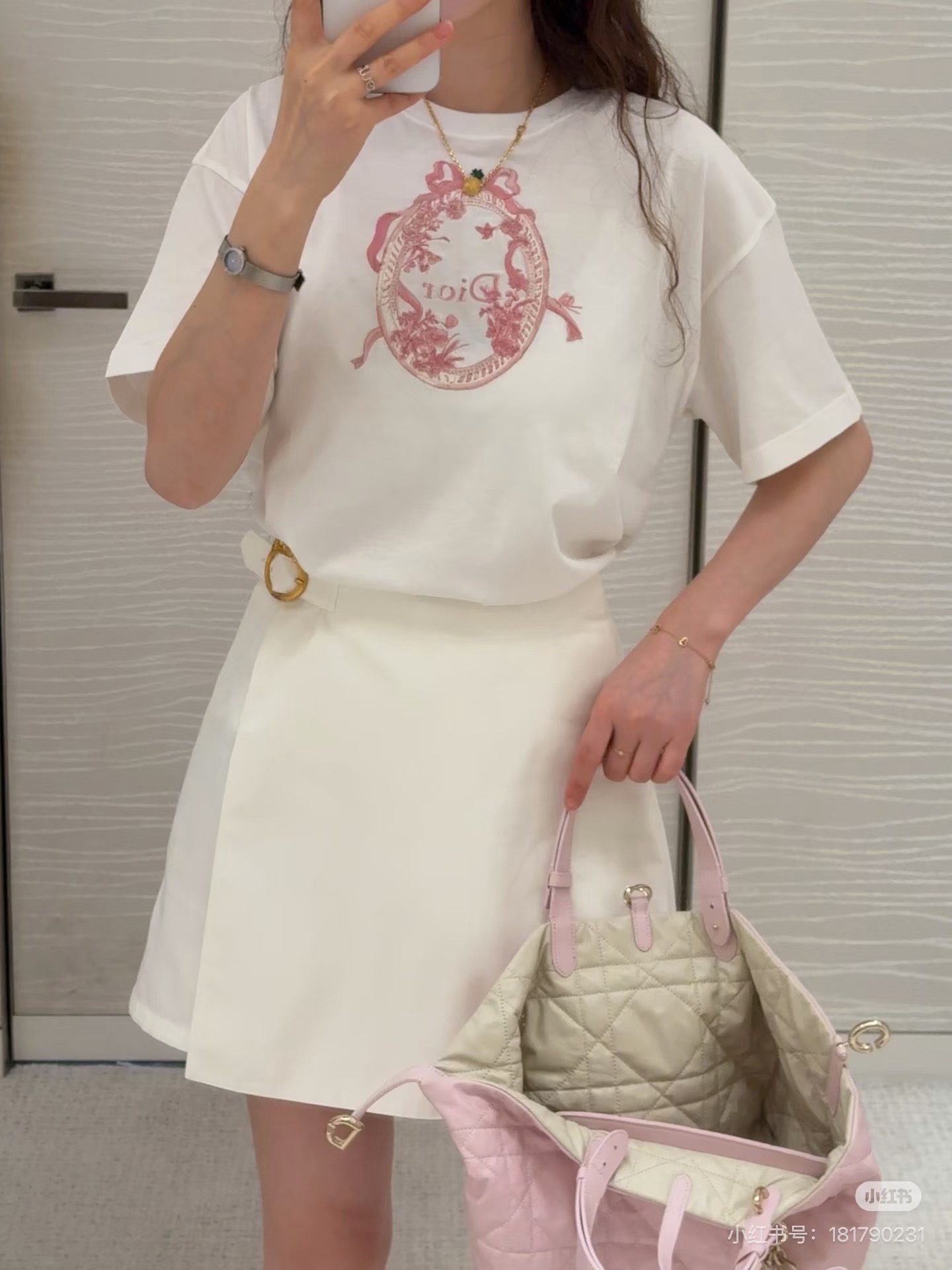 NO:907117,One set has,,19860909一套有,,,Women's clothing