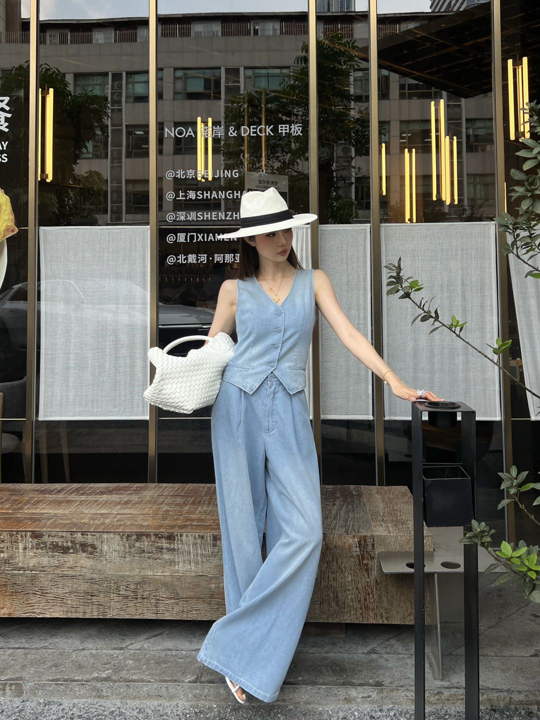 NO:909485,Vest and pants upper body picture,,19860909马甲 裤子上身图,,,Women's clothing