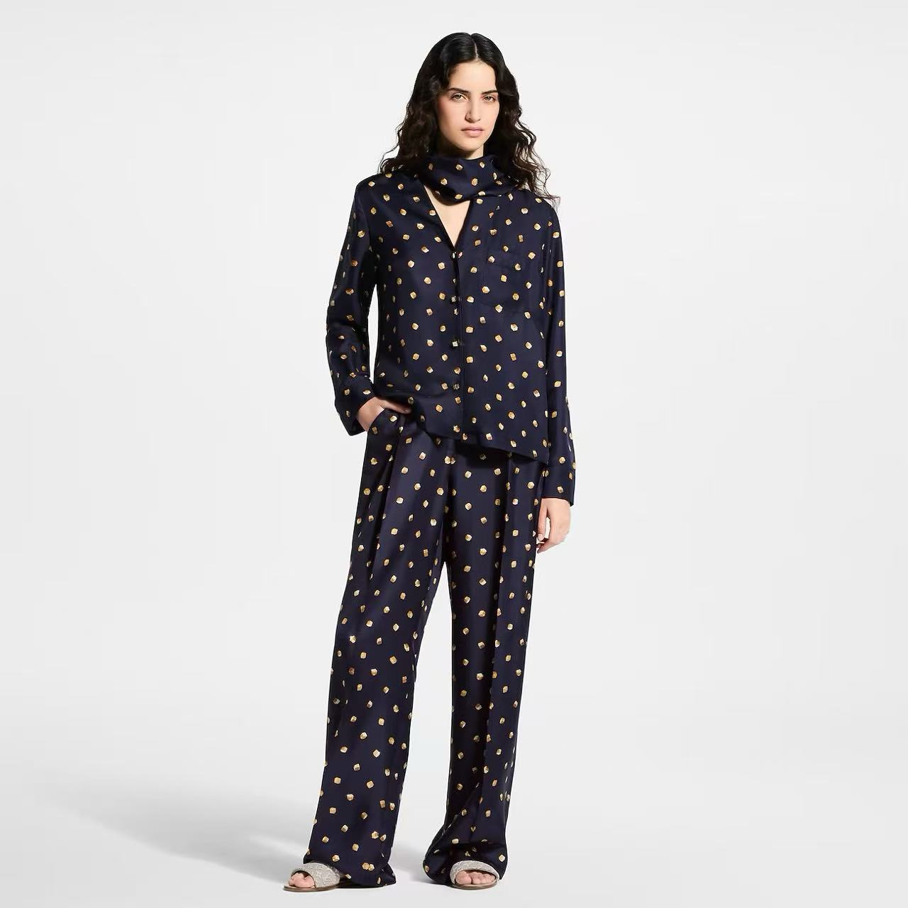 NO:910020,Tops and pants official website pictures,,19860909上衣 裤子官网图,,,Women's clothing