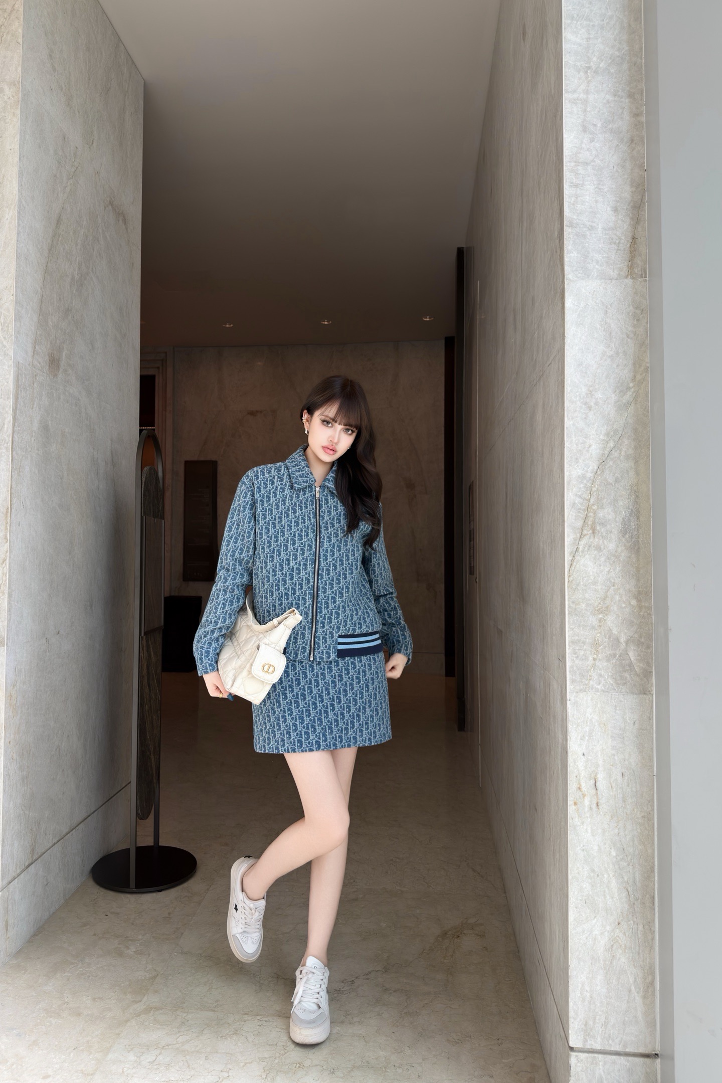 NO:924523,Jackets, skirts, tops, skirts, jackets & coats,19860909外套 半裙p上身图,,skirts,jackets & coats,,Women's clothing