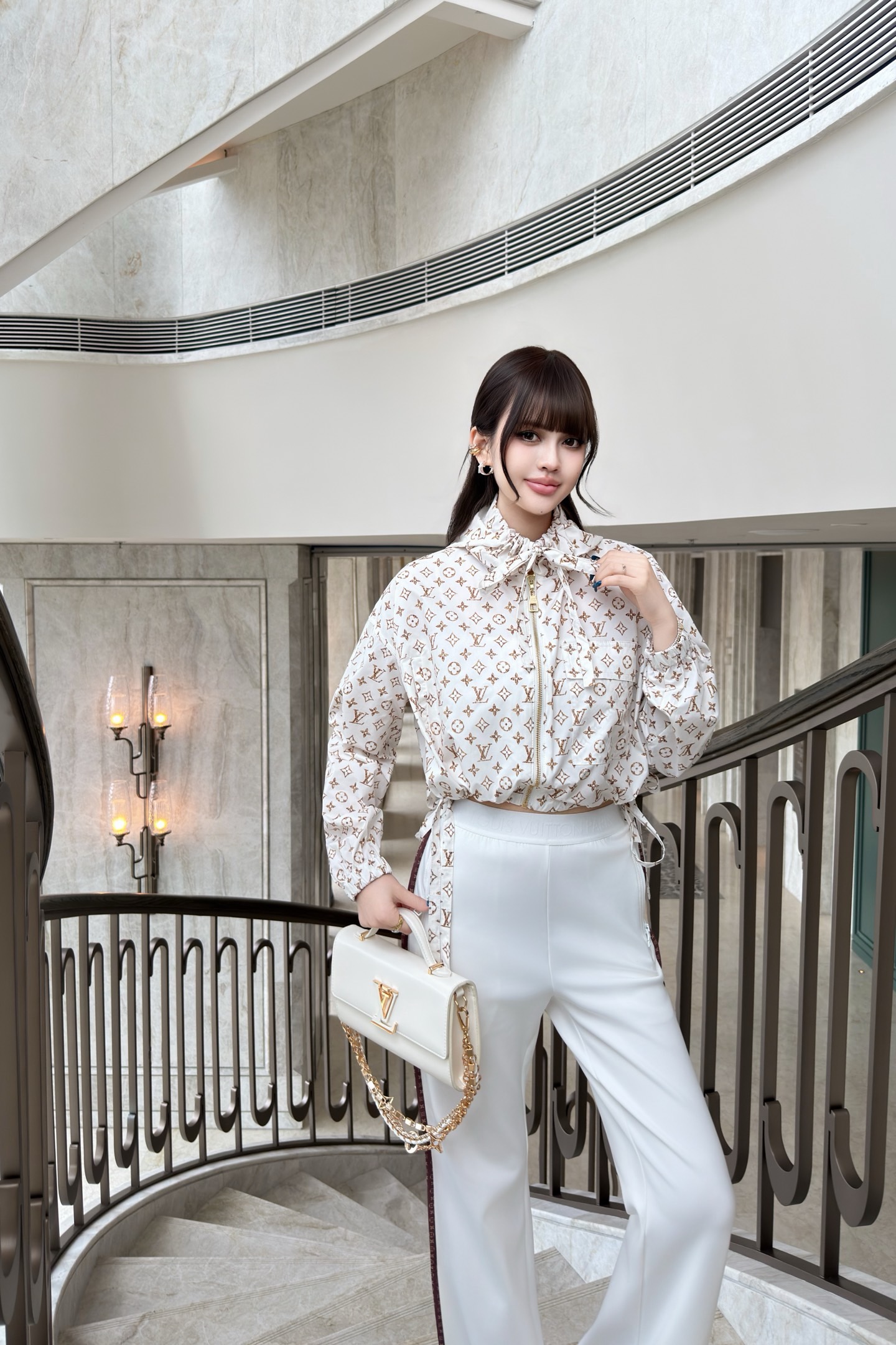 NO:927369,Upper body picture,,19860909上身图,,,Women's clothing
