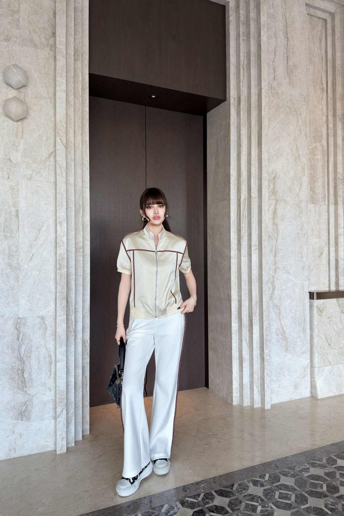 NO:927353,Upper body picture,,19860909上身图,,,Women's clothing
