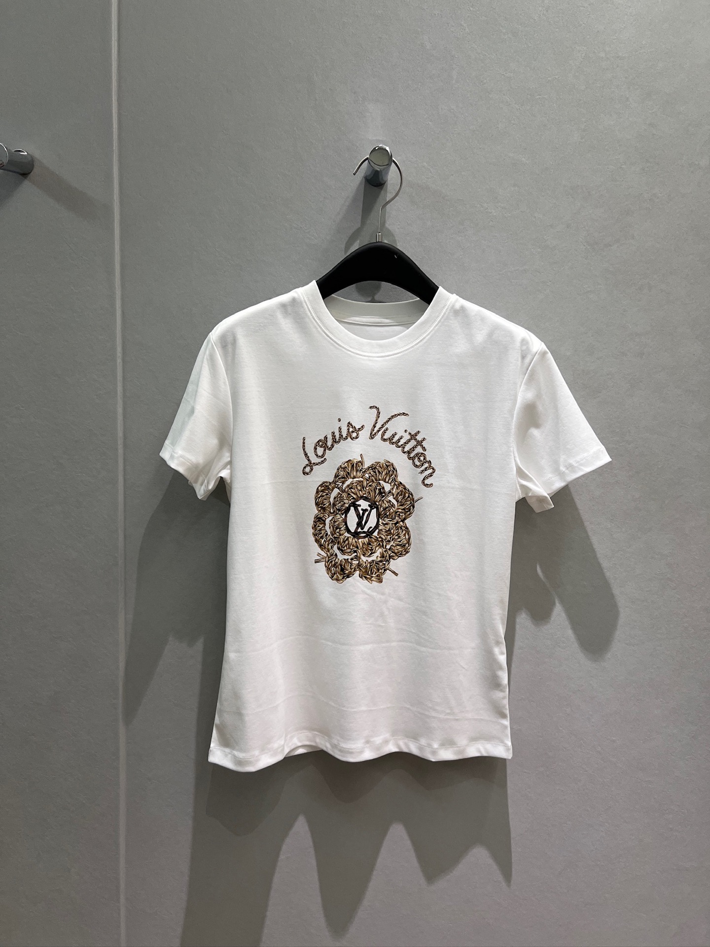 NO:927324,New woolen logo letter printed T-shirt for casual age reduction SML,,tees,t-shirt,19860909新款毛线logo字母印花T恤休闲减龄 SML,,tees，t-shirt,,Women's clothing