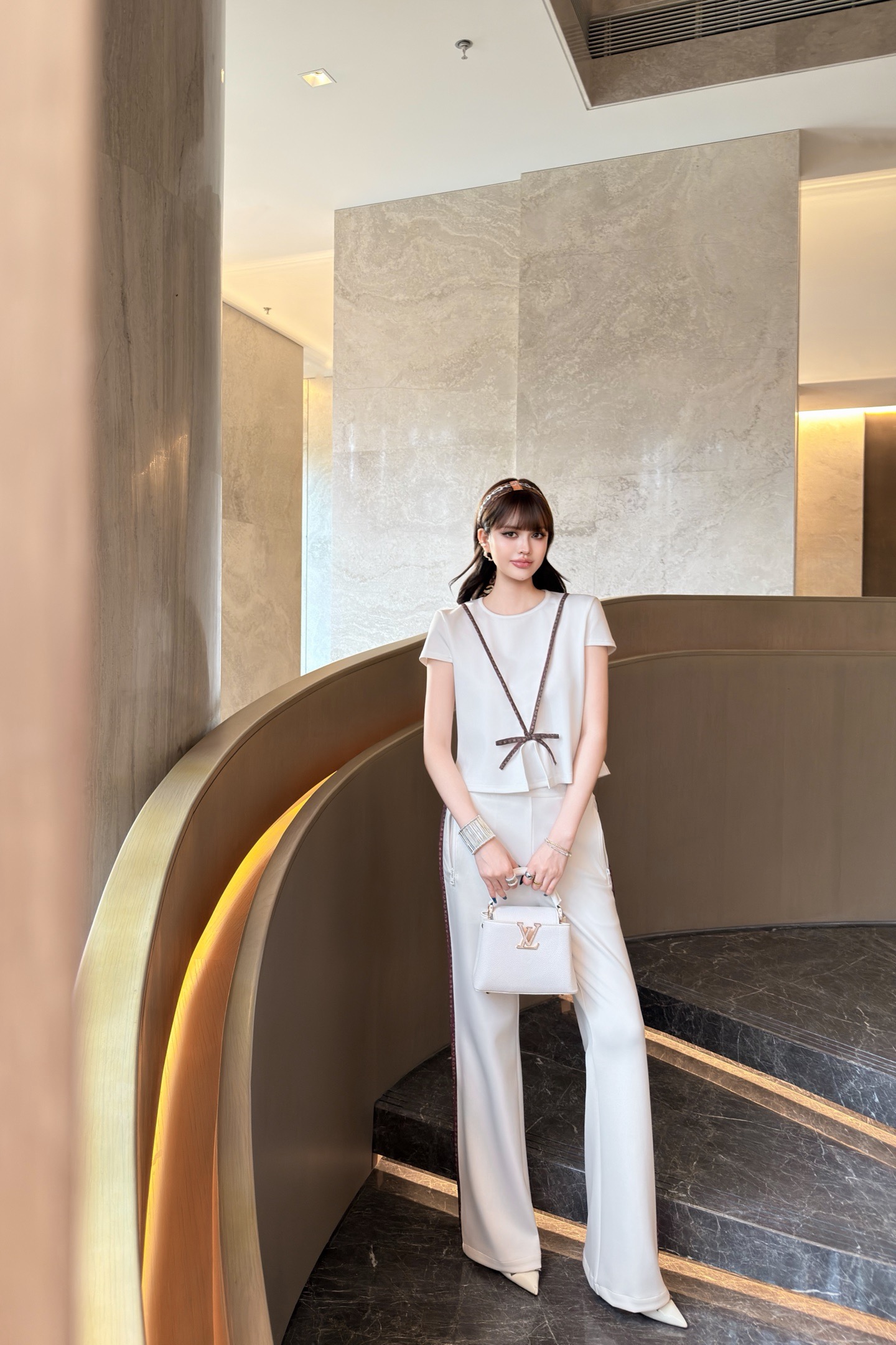 NO:931681,A set of tops and skirts, skirts,19860909上衣 短裙一套有,,skirts,,Women's clothing