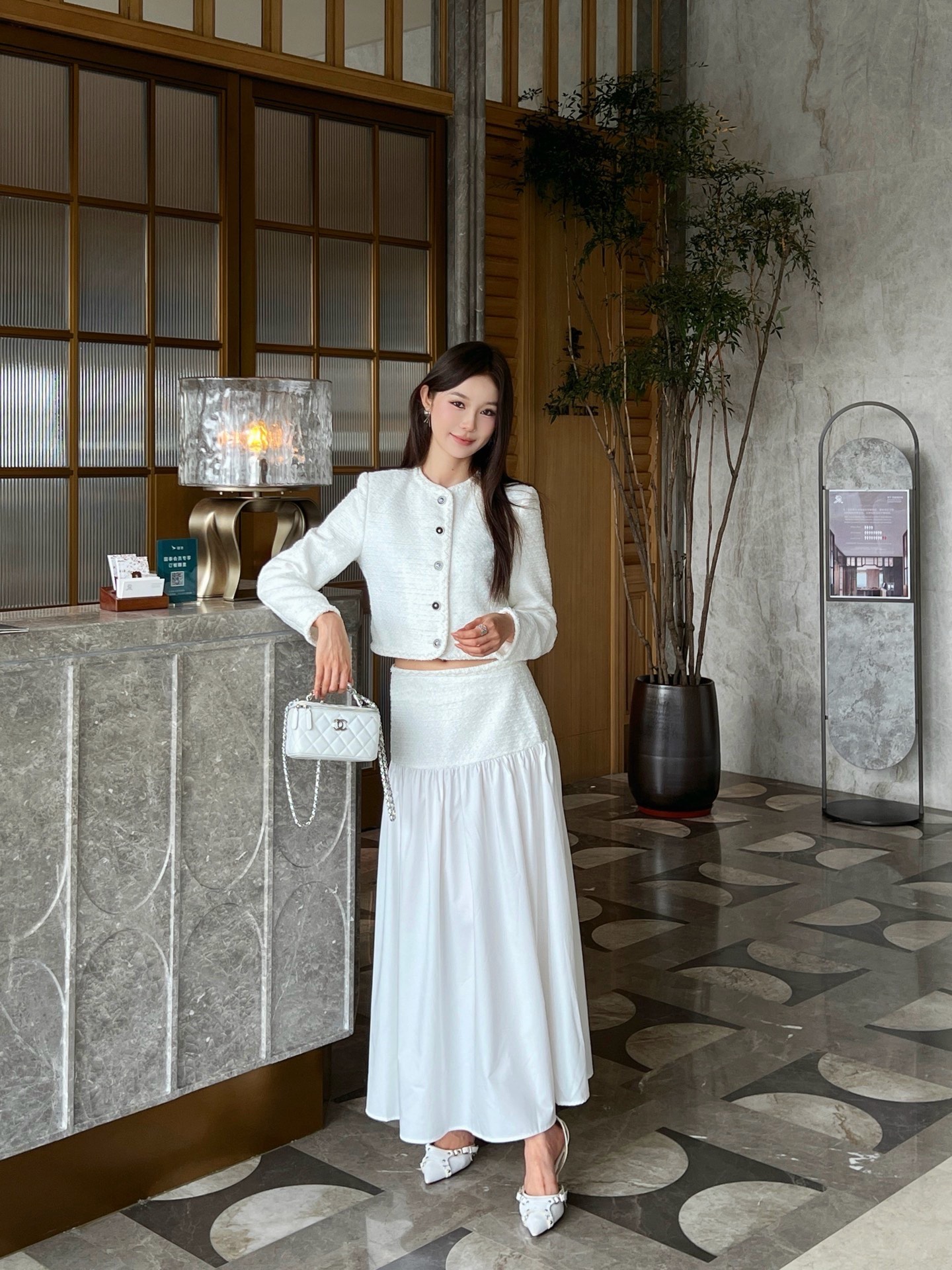 NO:934592,Jackets, skirts, tops, skirts, jackets & coats,19860909外套 半裙上身图,,skirts,jackets & coats,,Women's clothing