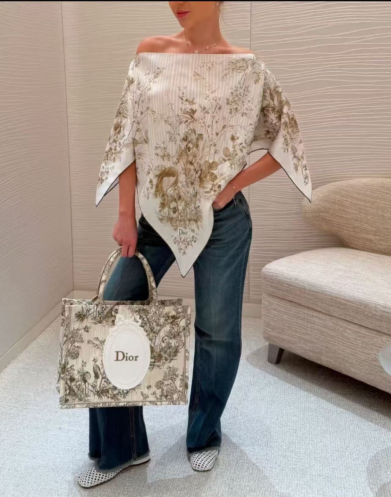NO:954096,One size fits all,,19860909均码,,,Women's clothing