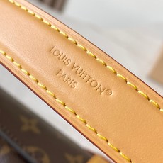 【特级MB163c芯片版原厂皮】 本款 VanityChain Pouch 手袋 型号:M26191老花亮片 材料:A级 【特级MB163c芯片版原厂皮】 本款 VanityChain Pouch 手袋 型号:M26191老花亮片 材料:A级