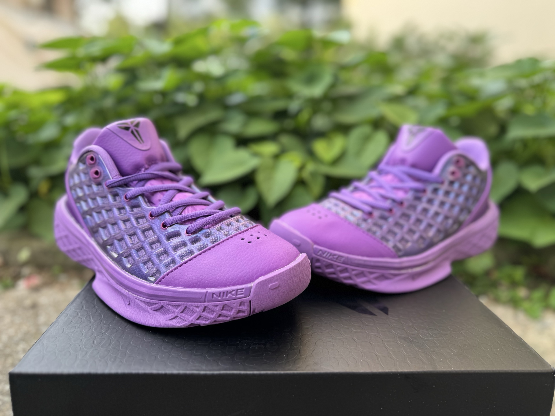 Zoom Kobe 3 IU3313-500