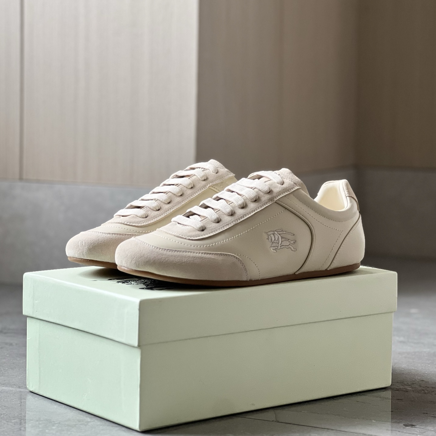 NO:930823,dove beige,19860909鸽米色,,Men's shoes