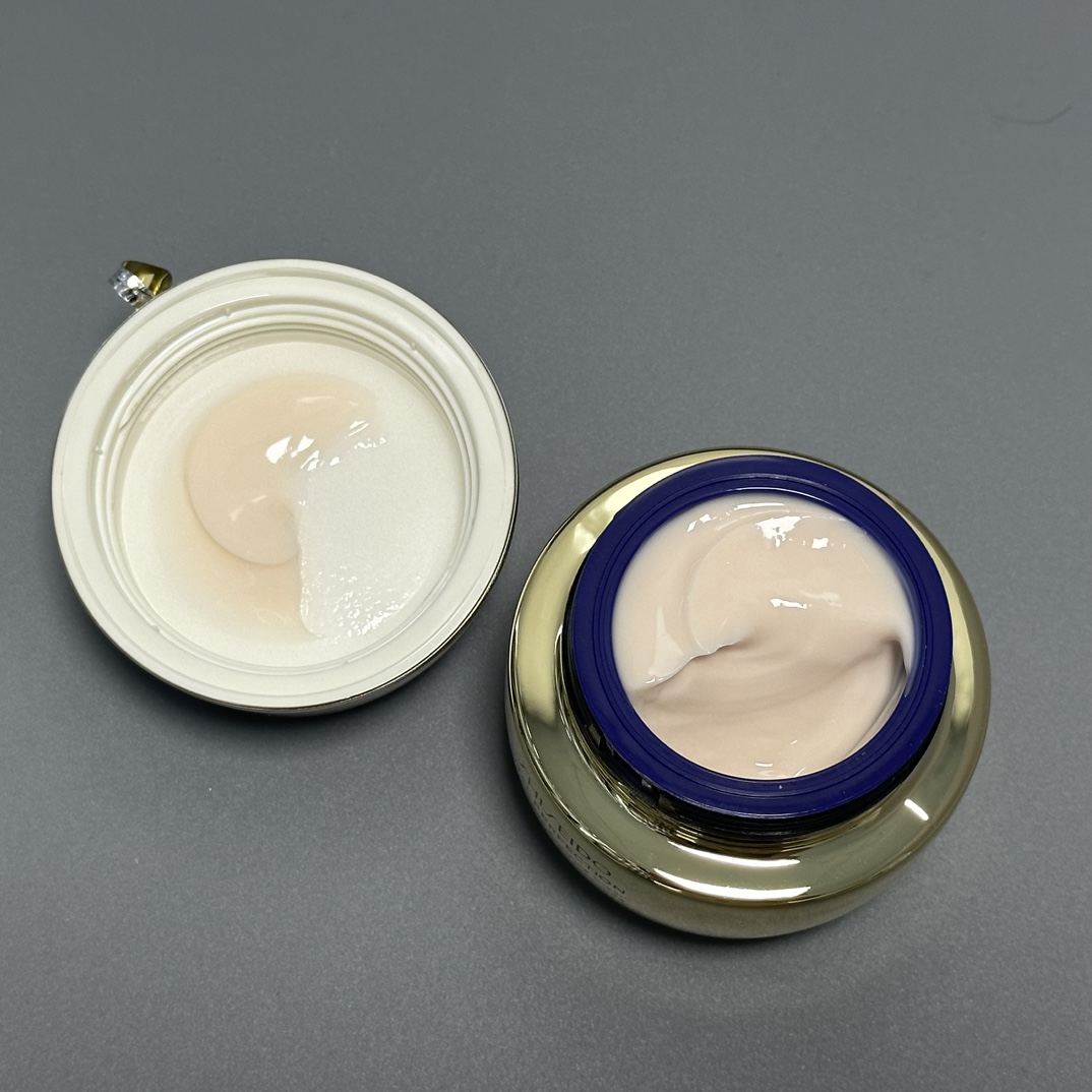 45💰 新品资生堂悦薇胶原炮PRO面霜50ml  滋润款 配中文标
件48  认准批号：5138OB
