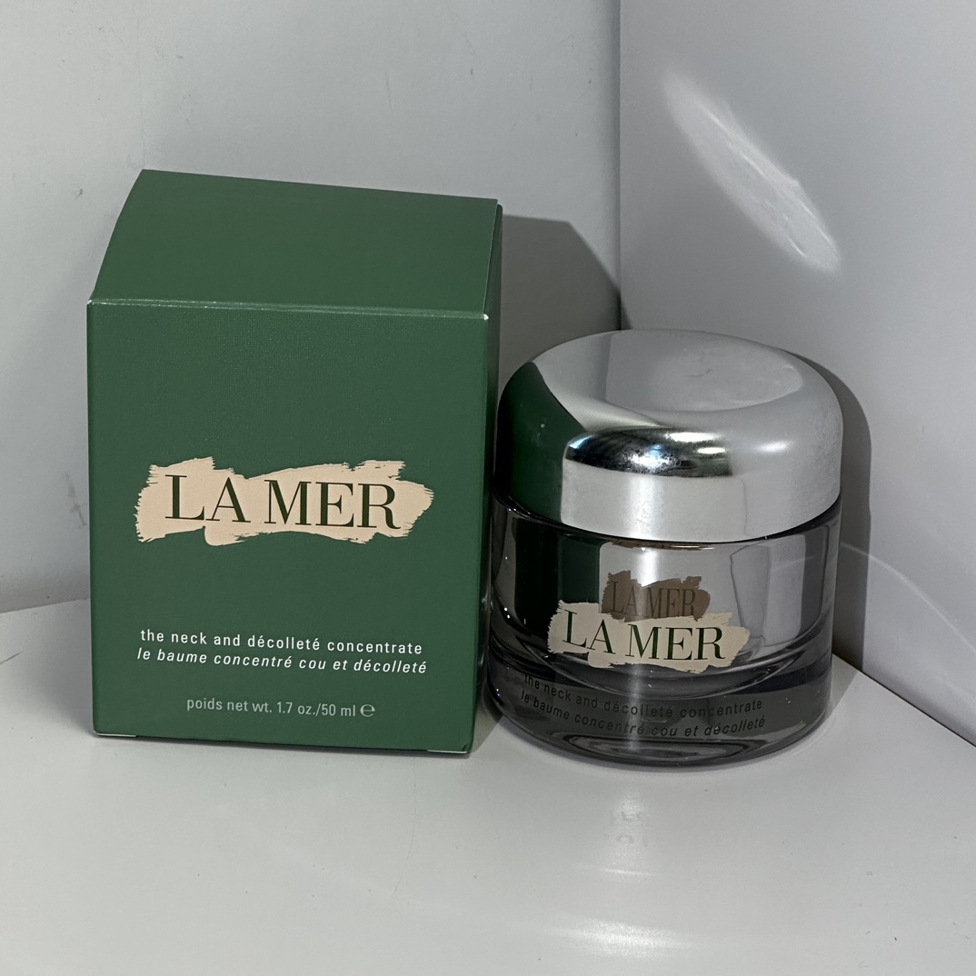¡40! (Nota del pedido: Crema de cuello La Mer) Crema de cuello reafirmante La Mer 50ml. Código: A55🔜 ❗️Crema de cuello…