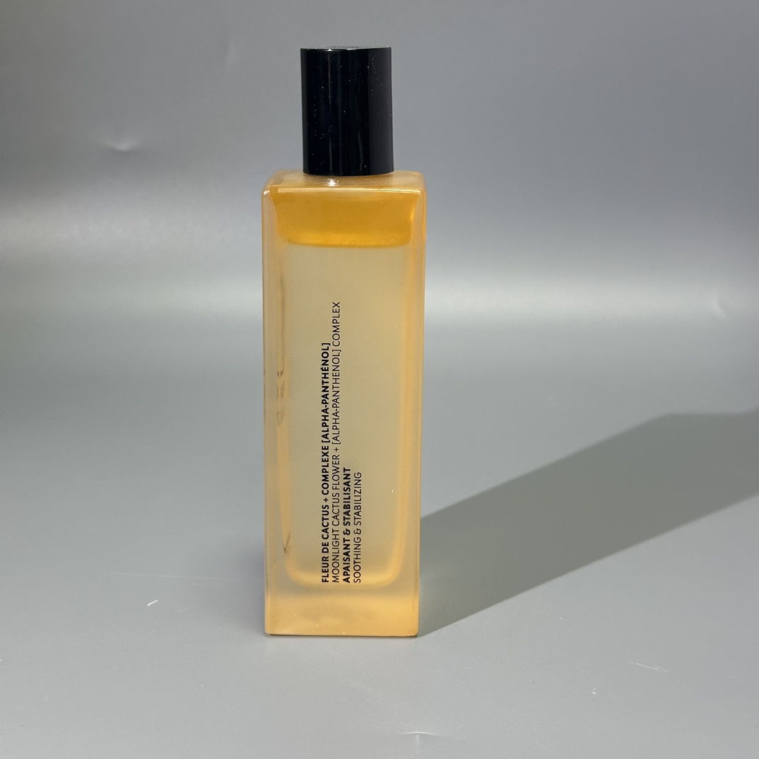 调价💰63包邮
YSL圣罗兰夜皇后调皮水150ml  配中文标
件24   批号:40Z10U