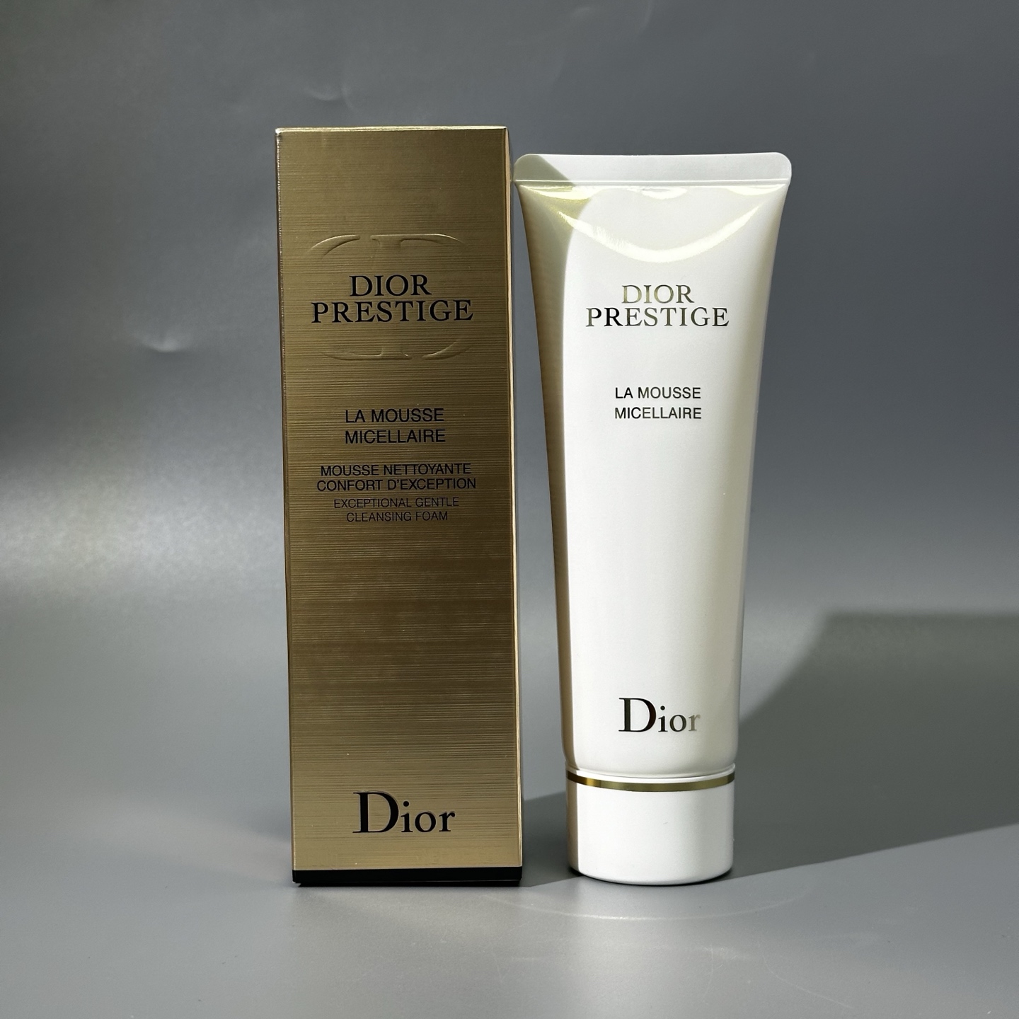 25! (Nota al hacer pedido: Nuevo limpiador facial Dior Prestige) Nuevo limpiador facial Dior Prestige 120g❗️Limpiador f…