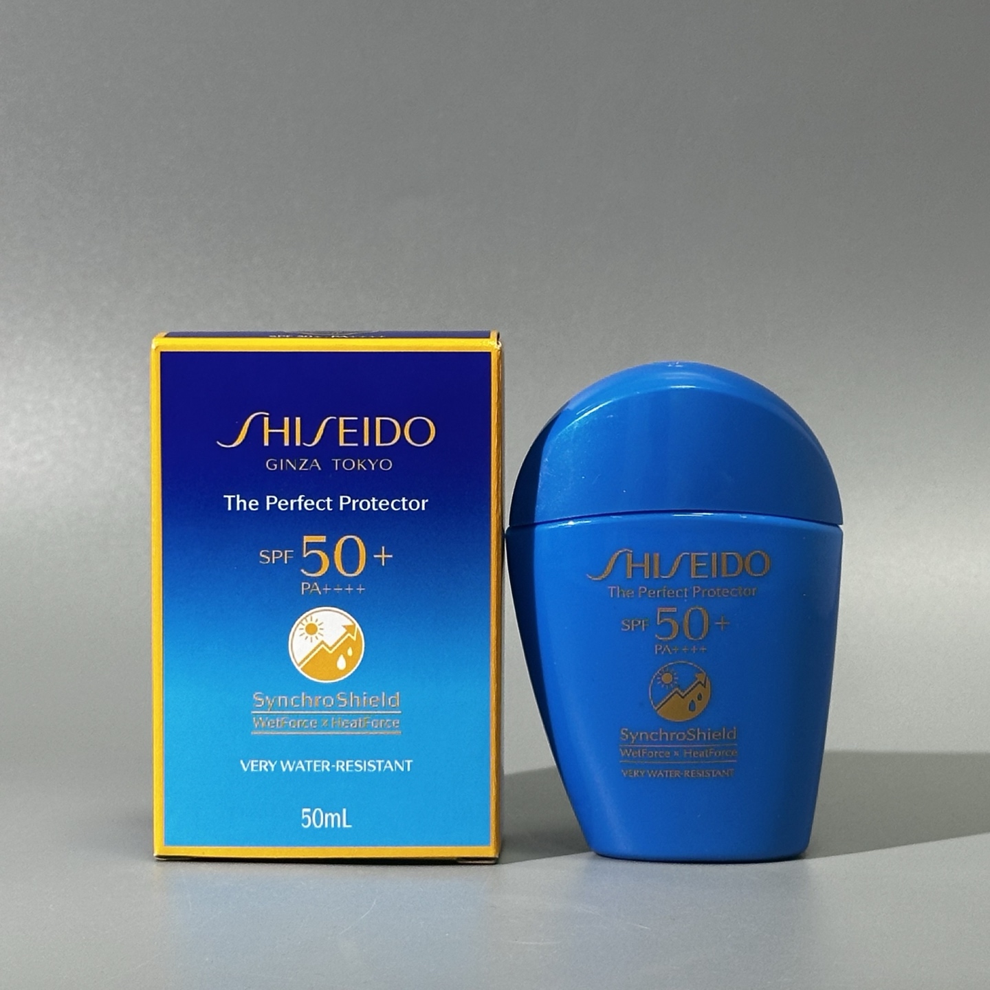 18！（下单备注：资生堂蓝胖子防晒50ml） 老版资生堂蓝胖子防晒霜50ml！资生堂蓝瓶防晒乳50ml，2025新版🇯🇵清爽型🇯🇵俗称蓝胖子～[呲牙]是资生堂针对户外的防晒，科技更强，遇汗，遇水之后防晒效果会更强。液体很轻薄，不会…