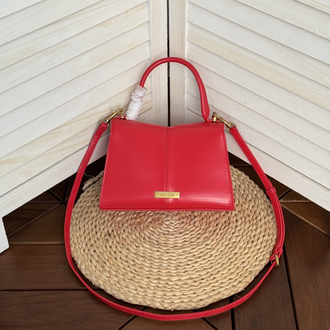 Marc Jacobs ～大红