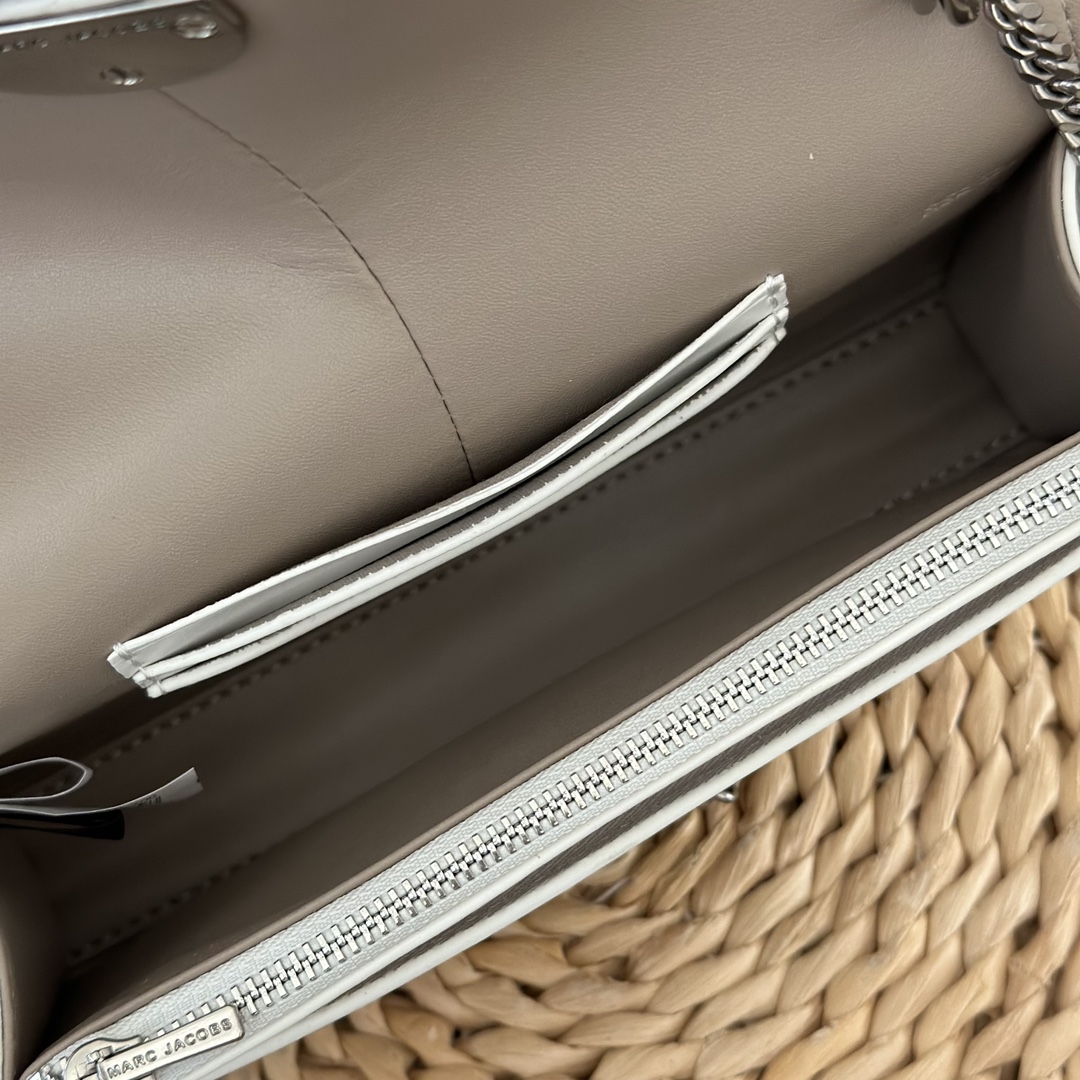 Marc Jacobs ～白色