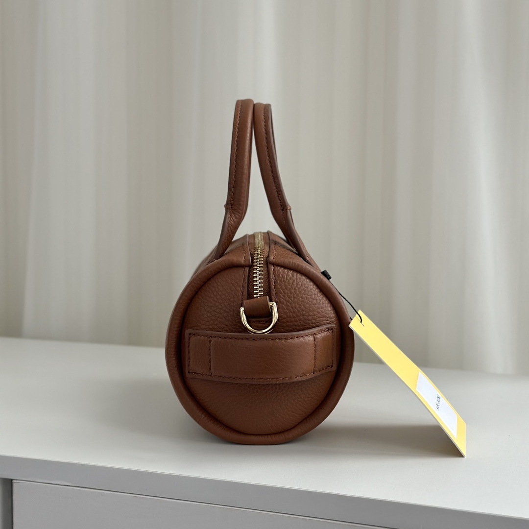Marc Jacobs ～棕色。尺寸:20*12*12