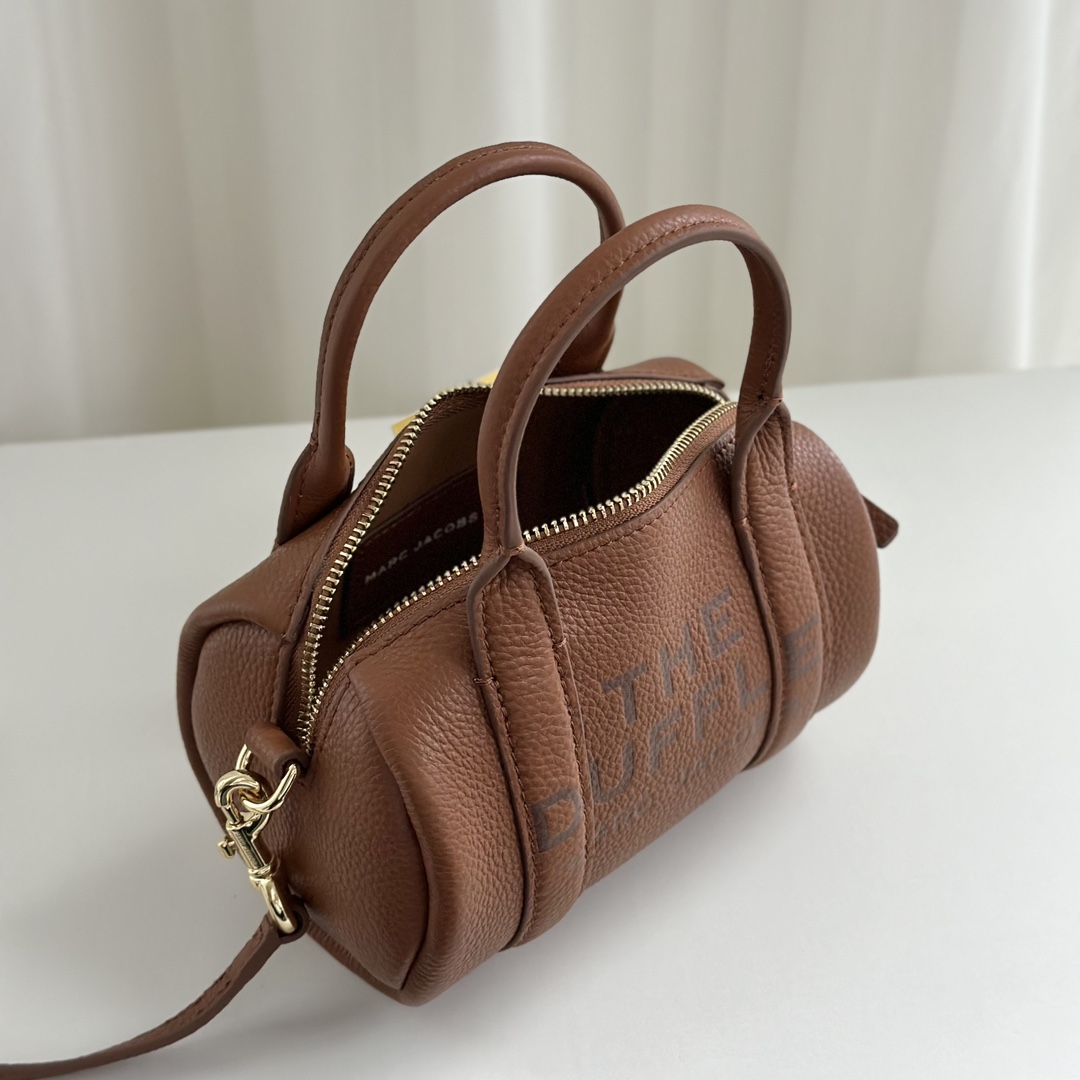 Marc Jacobs ～棕色。尺寸:20*12*12