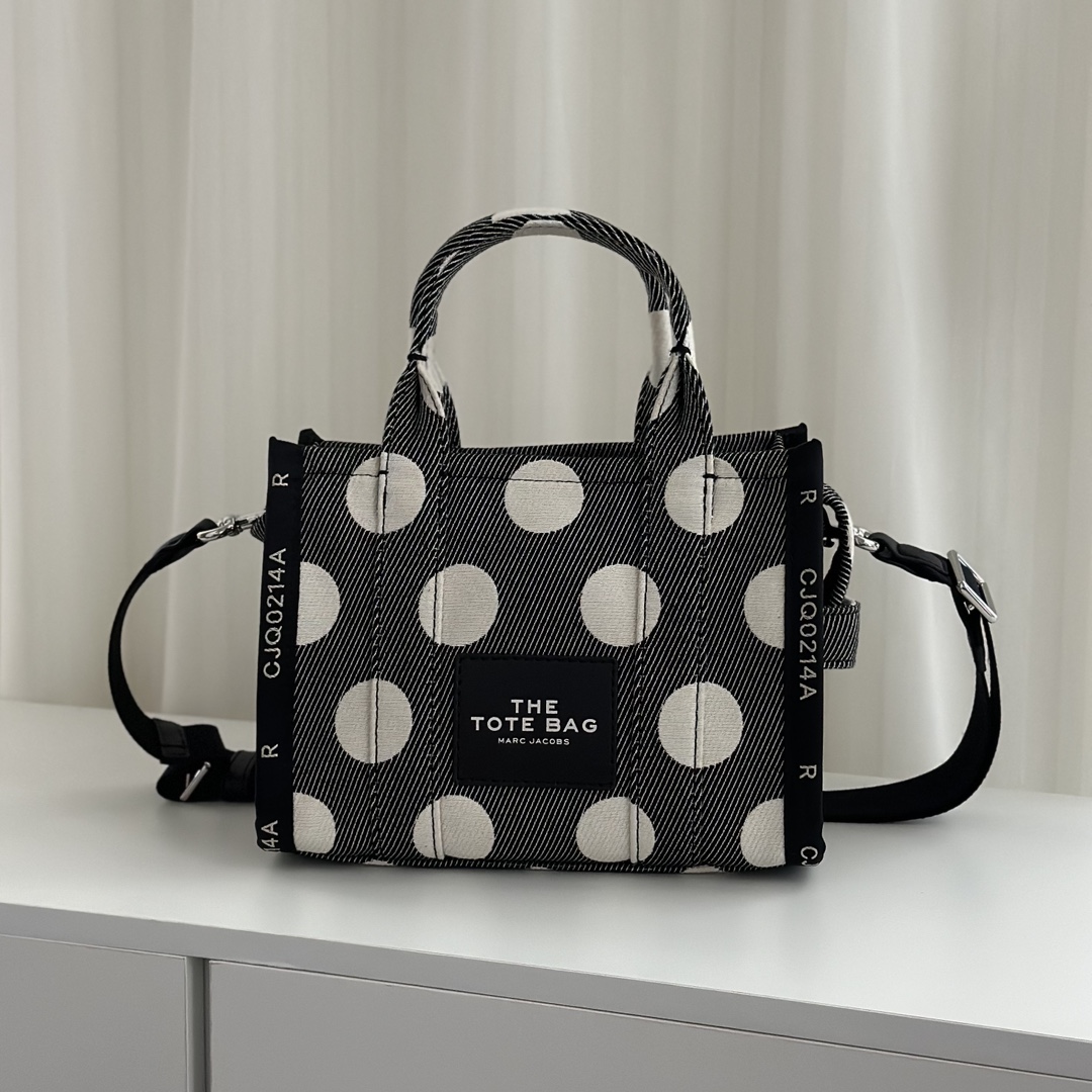 Marc Jacobs ～MJ新款波点托特 尺寸:26cm